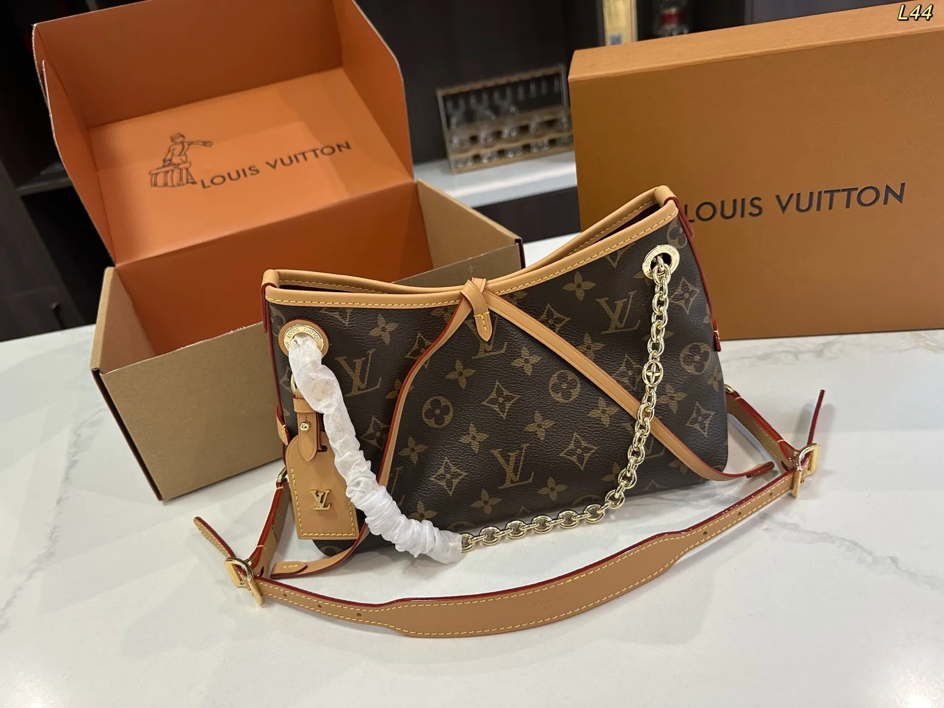 Louis Vuitton Chain Bag