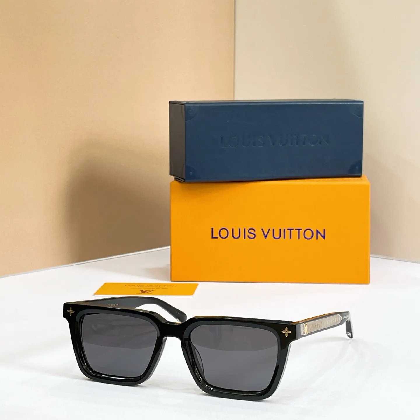 LV 墨镜 时尚防晒款 款5