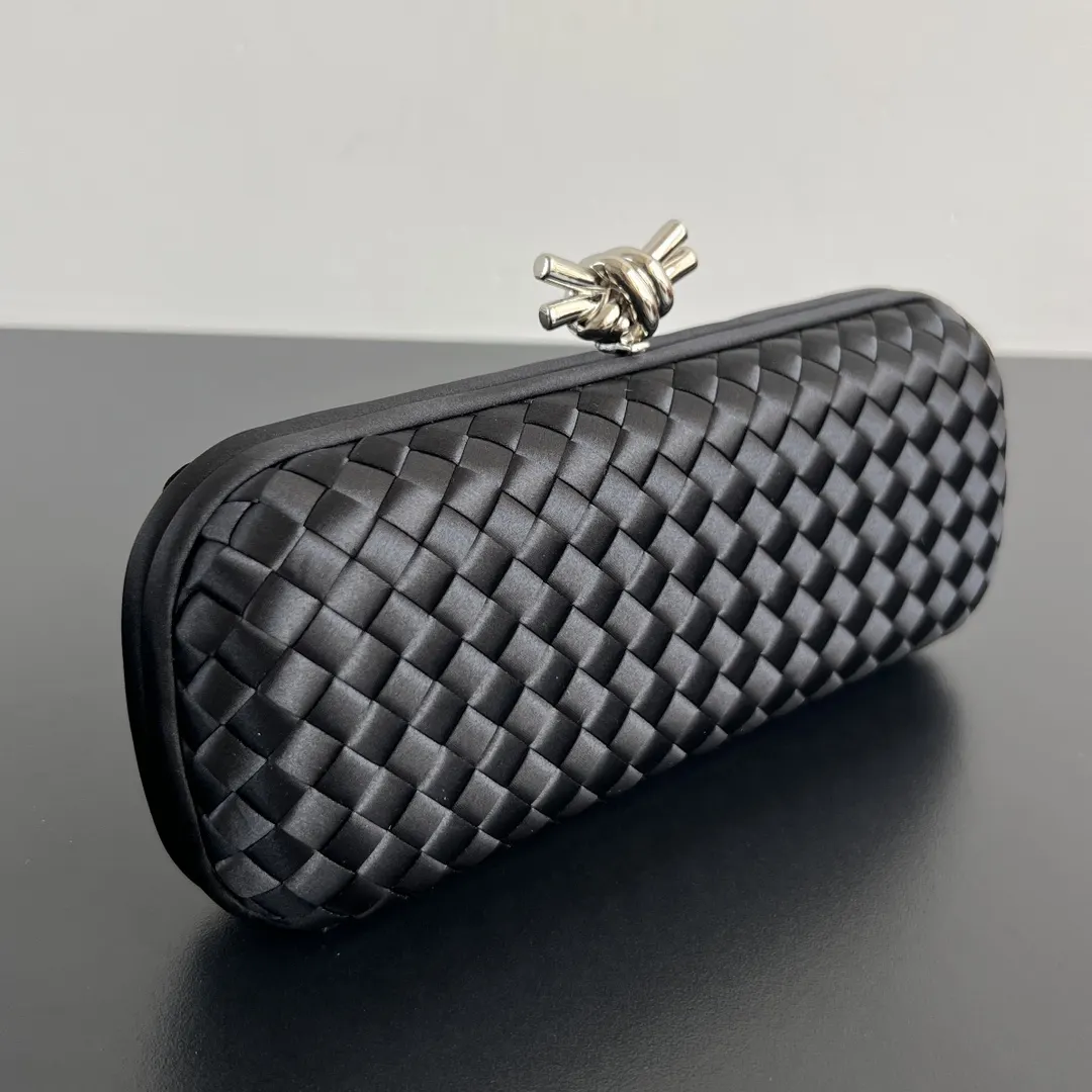Bottega Veneta 化妆包 便携收纳款