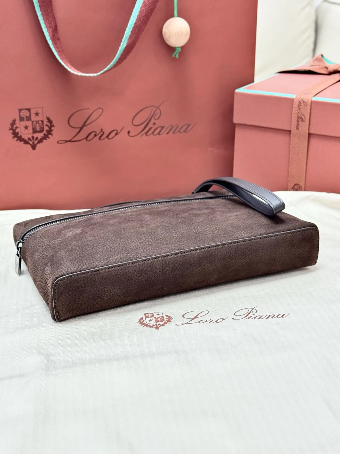 啡色 皮革 Loro piana 诺悠翩雅 Extra 手拿包 精致手拿款