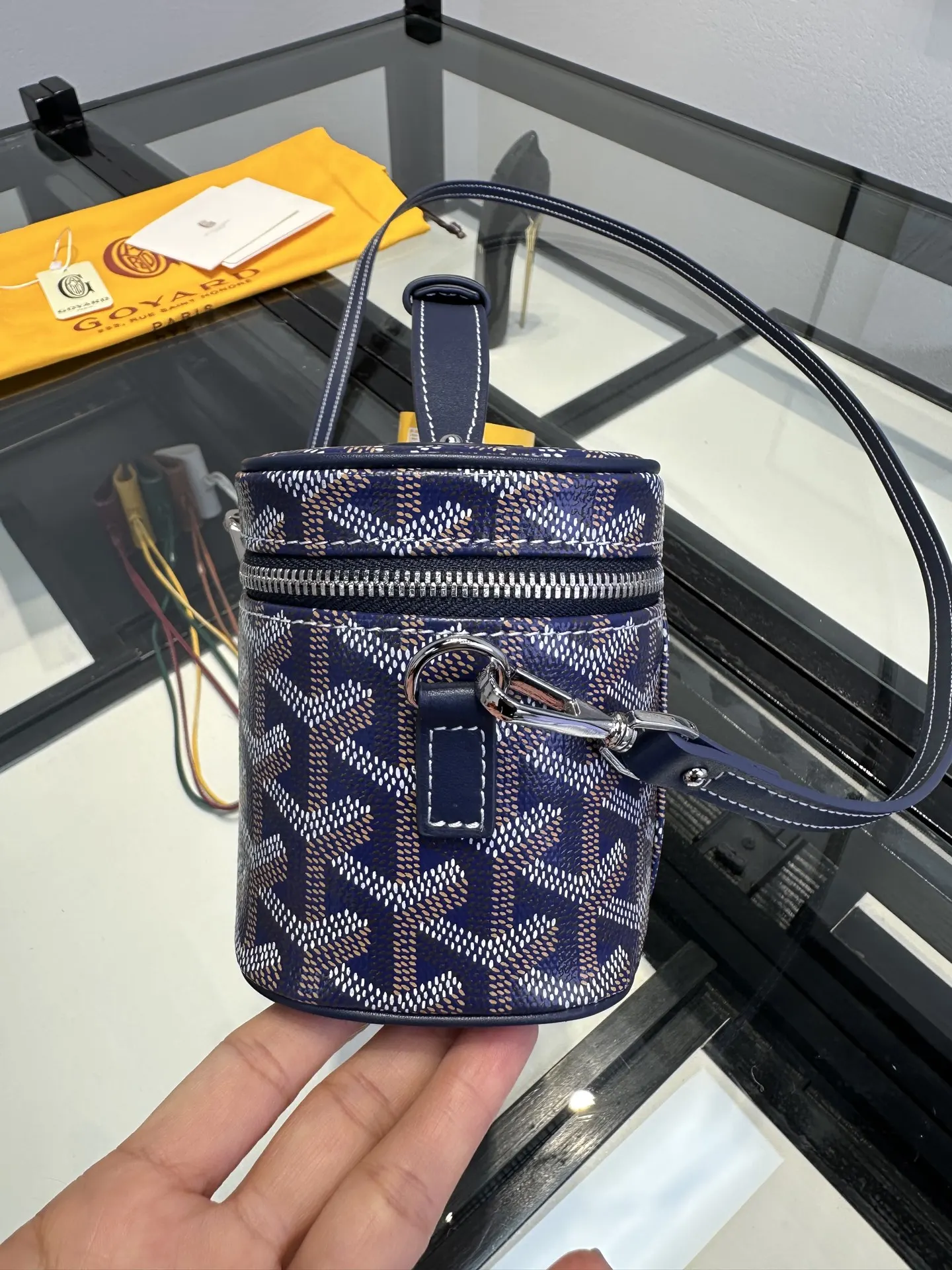 Goyard 小牛皮 Muse Mini包 宝藍 实用主义｜迷你版輕便 收納包 旅行收納款