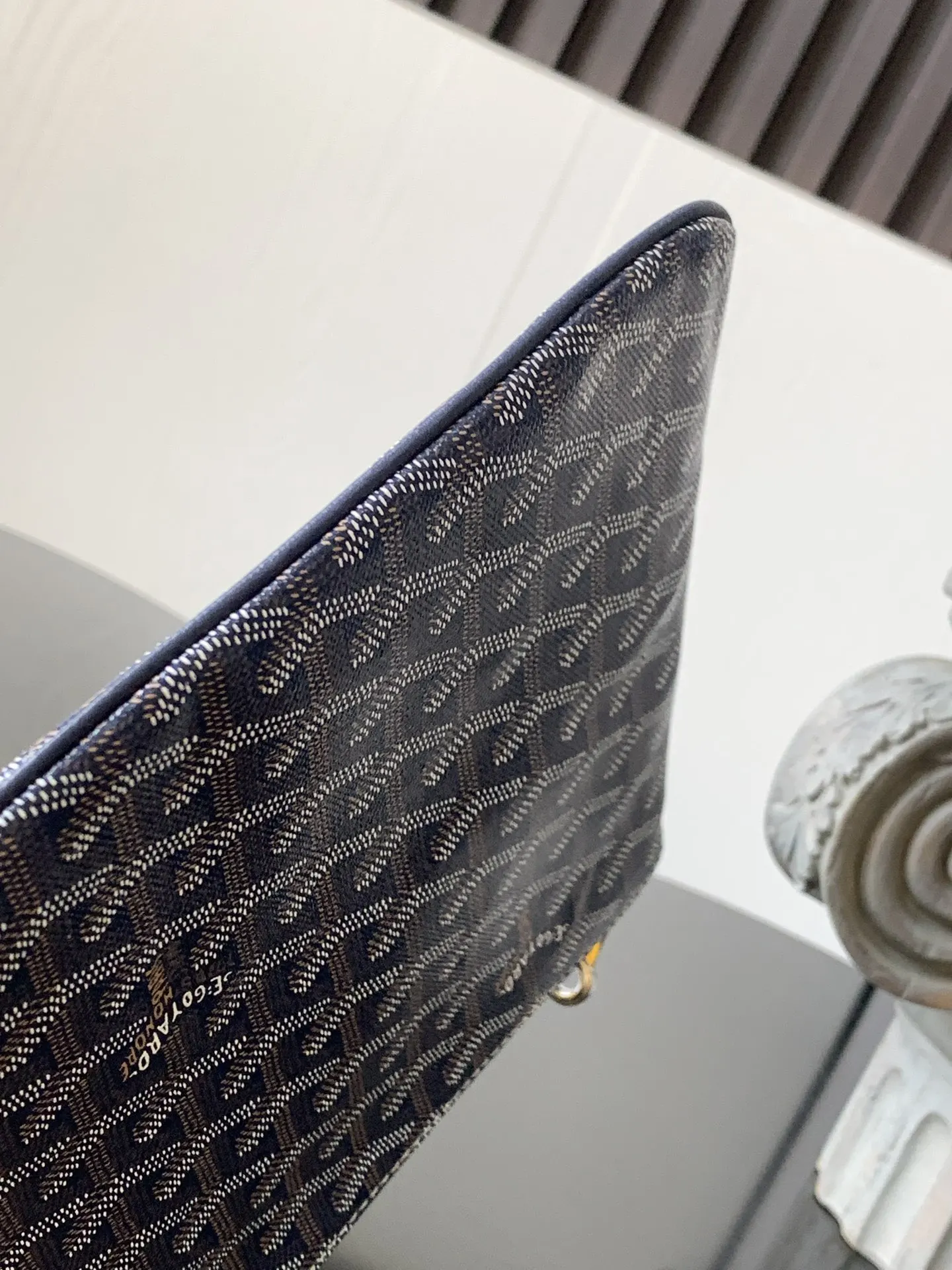 Goyard 深藍 鼎鼎戈雅 手拿包 精致手拿款