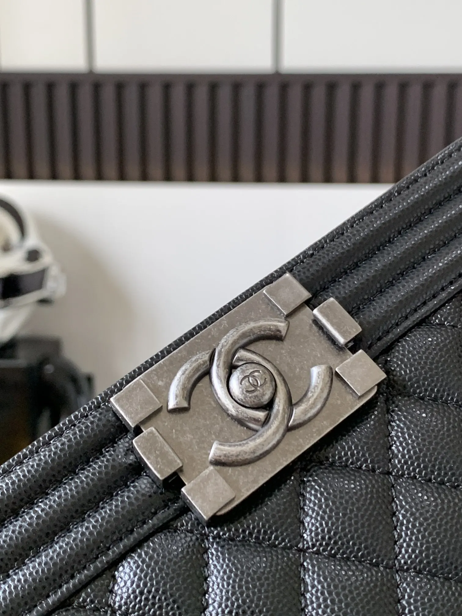 Chanel 黑色 皮革 菱格絎縫 斜背包