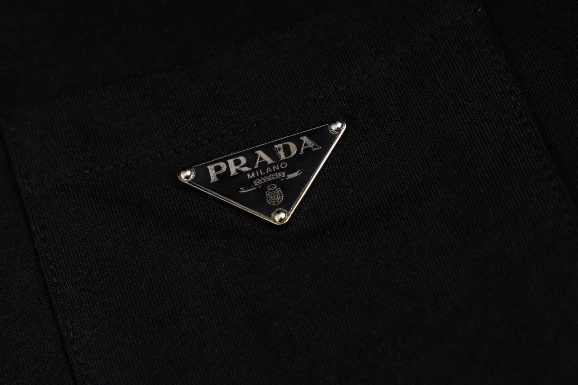 PRADA 三角标 纯棉 短袖T恤 休闲百搭款