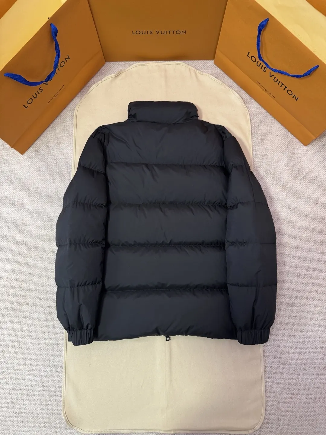 Moncler 黑色 羽绒服 保暖外套款