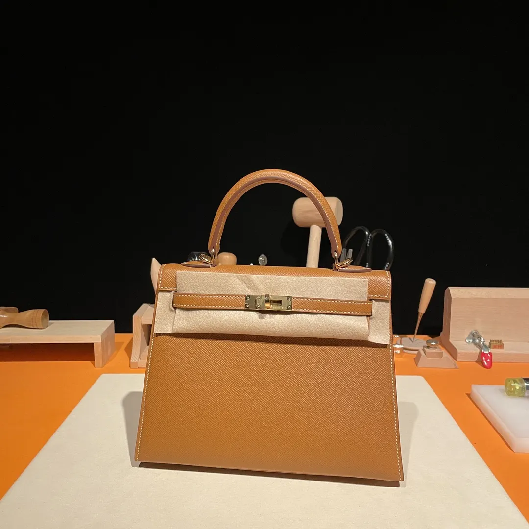 Hermès Kelly Brown Handbag