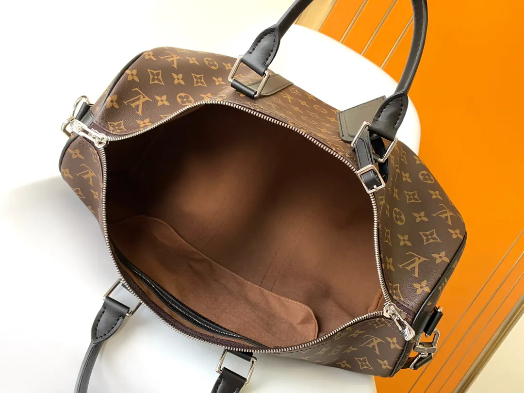 Fashion Item Travel Canvas