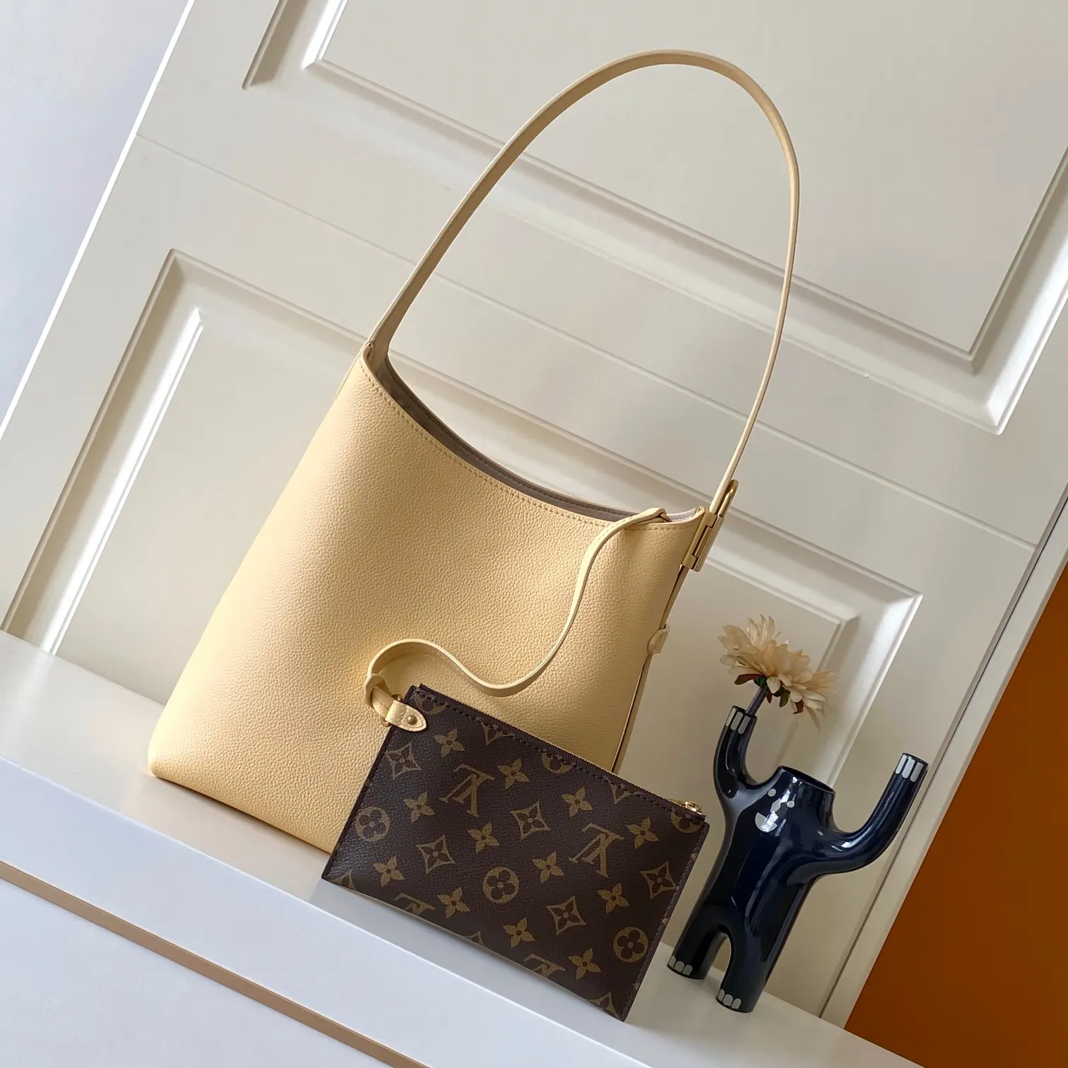 Louis Vuitton M25353 单肩包