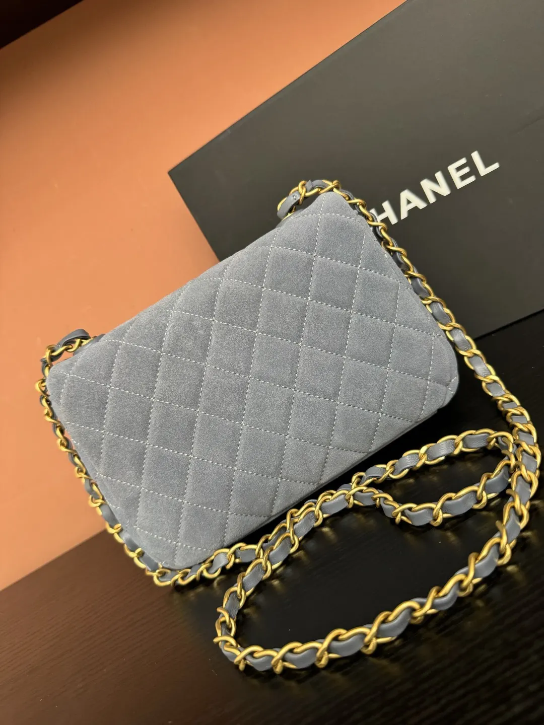 Chanel 麂皮 翻盖 链条包
