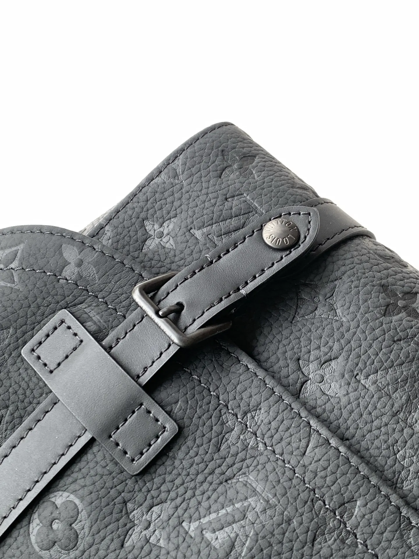 LV Black Embossed Flap Crossbody Bag Image 5 LV Black Embossed Flap Crossbody Bag Image 5