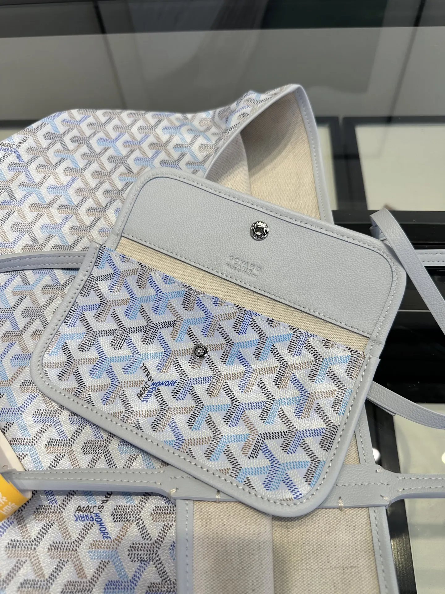 Goyard 戈雅 托特包购物袋 四季炫彩限定色 极地藍 大容量托特款(數字9) Goyard 戈雅 托特包购物袋 四季炫彩限定色 极地藍 大容量托特款(數字9)