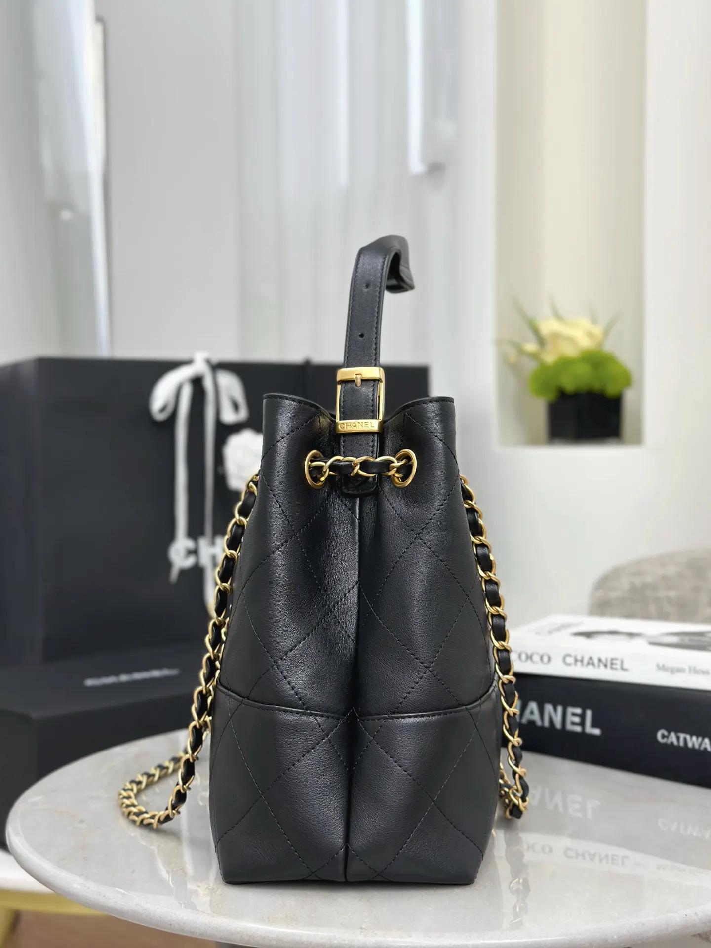 CHANEL 黑色牛皮手提链条包 通勤款 复古款
