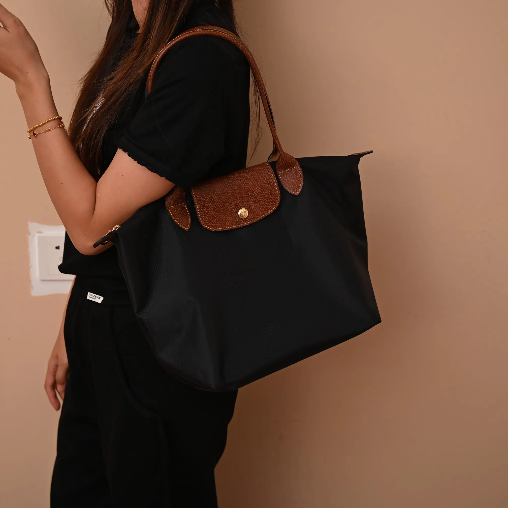 纯 珑骧 长柄中号 經典黑 longchamp 秒 單肩包 日常單肩背款