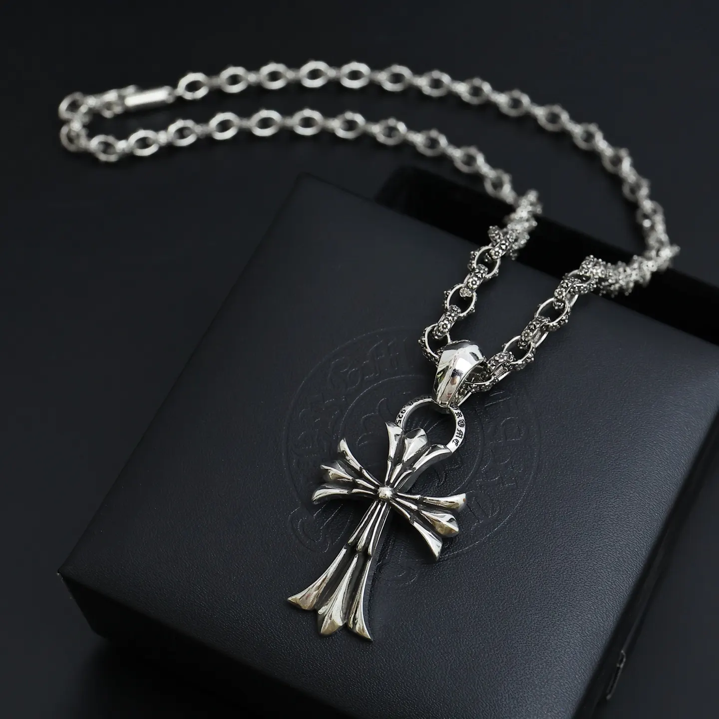 Chrome Hearts 項鍊 精致锁骨链款
