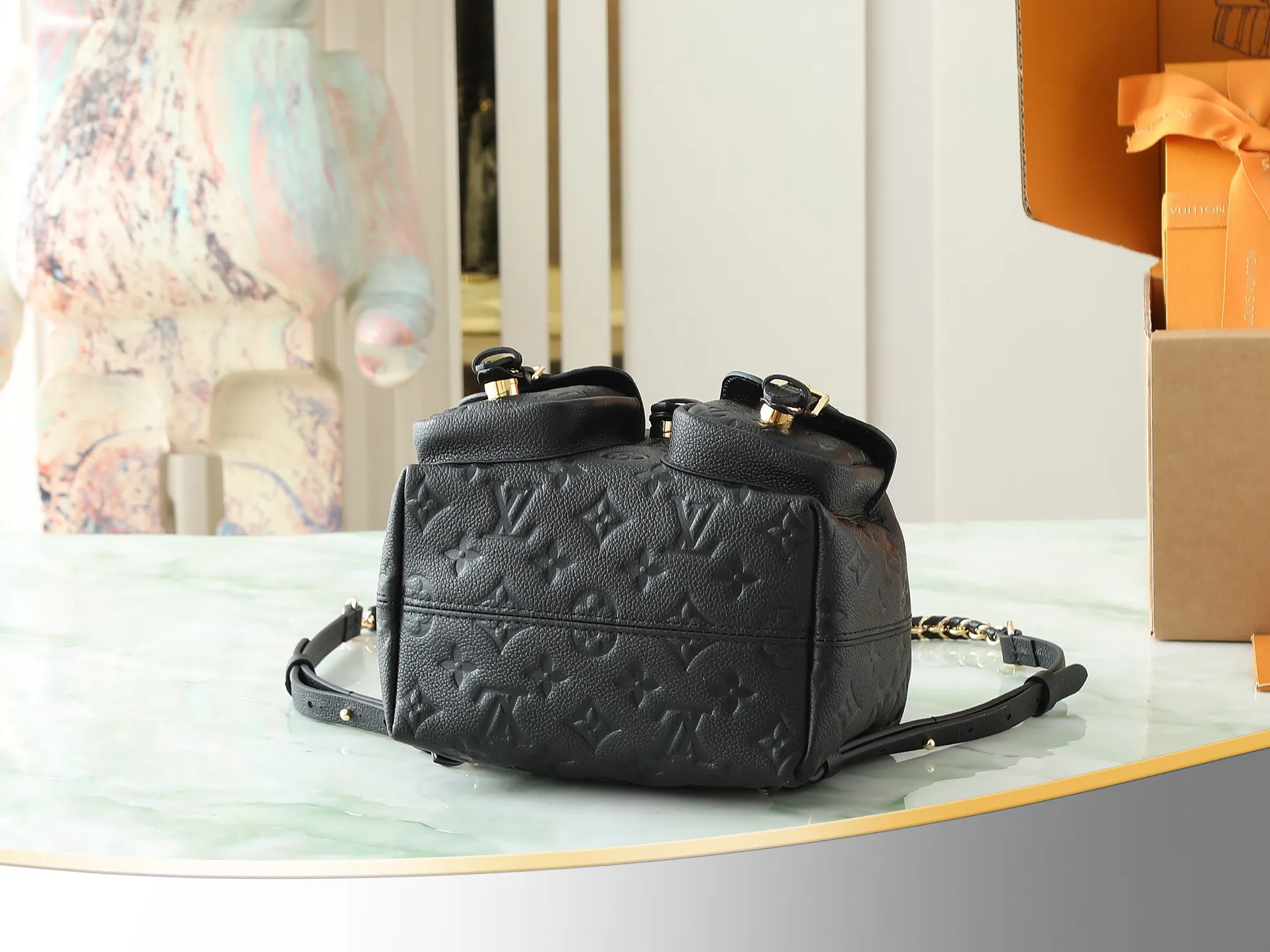 黑色 白色 牛皮 雙肩包 实用雙肩款