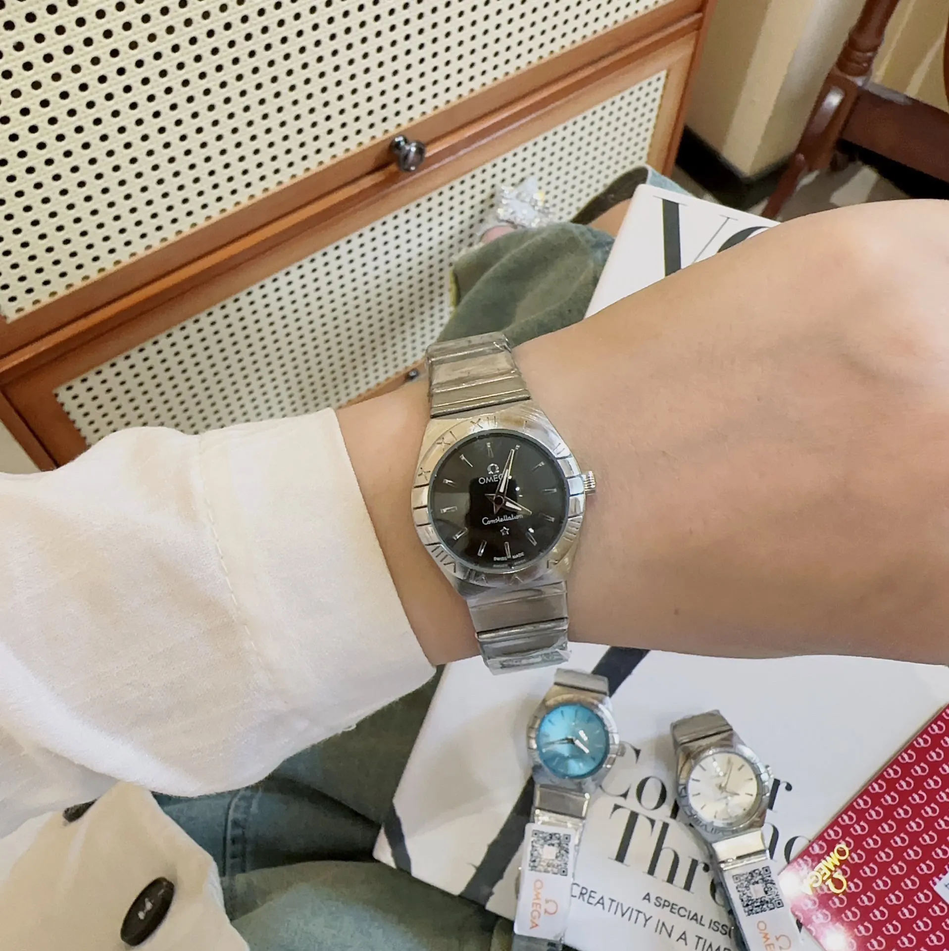 Omega 欧米茄 星座石英系列腕表 纤巧触感 手表 经典腕表款