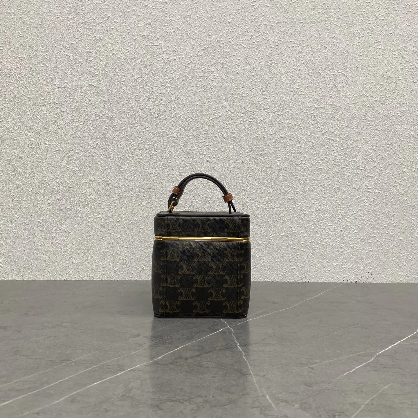 Celine Triomphe 金色 牛皮 單肩包 日常單肩背款