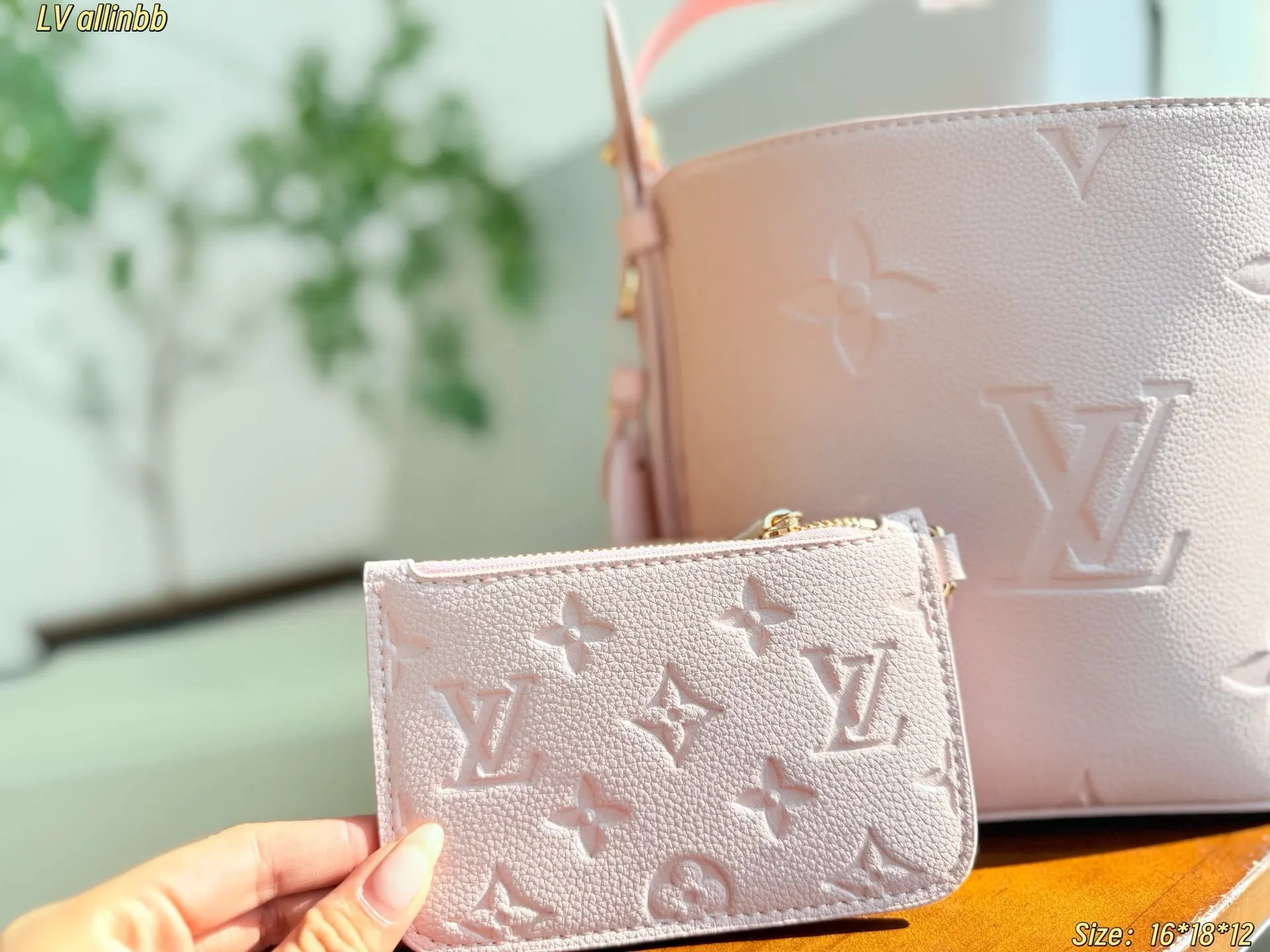 Louis Vuitton Pink Bucket Bag Casual Image 9 Louis Vuitton Pink Bucket Bag Casual Image 9