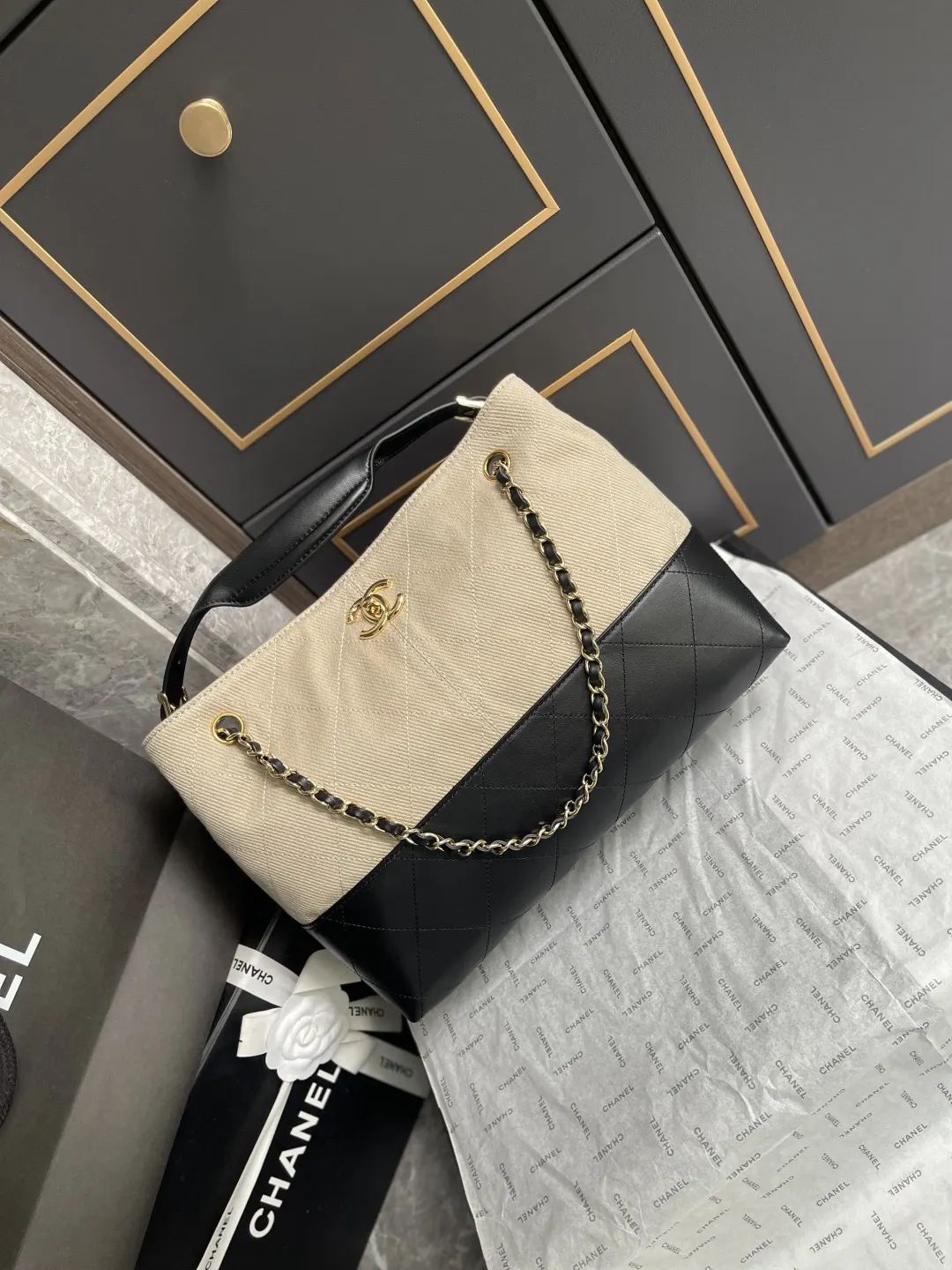 CHANEL Hobo 黑色 米色 羊皮 托特包 大容量托特款