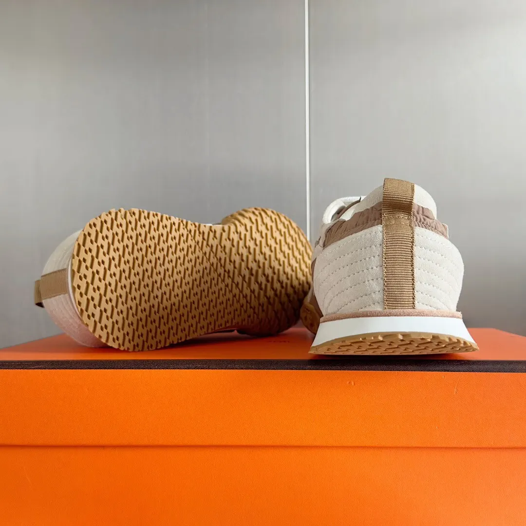 Hermès 运动鞋