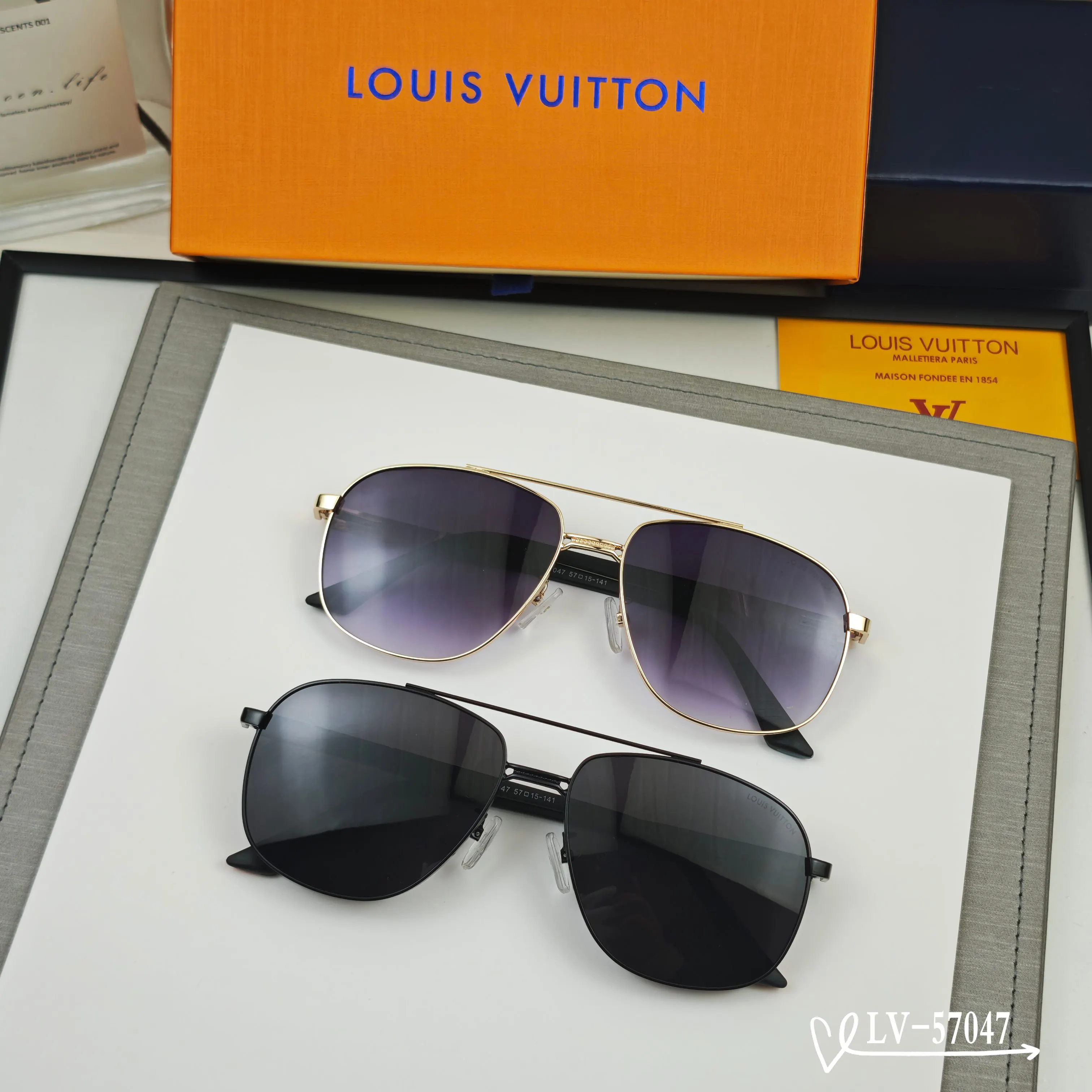 Louis Vuitton Fashion Item Fashion
