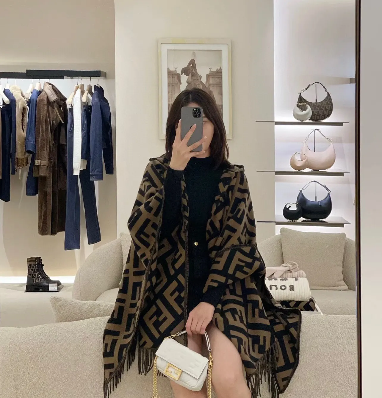 Fendi 咖色 羊绒 字母 帽子 日常造型款