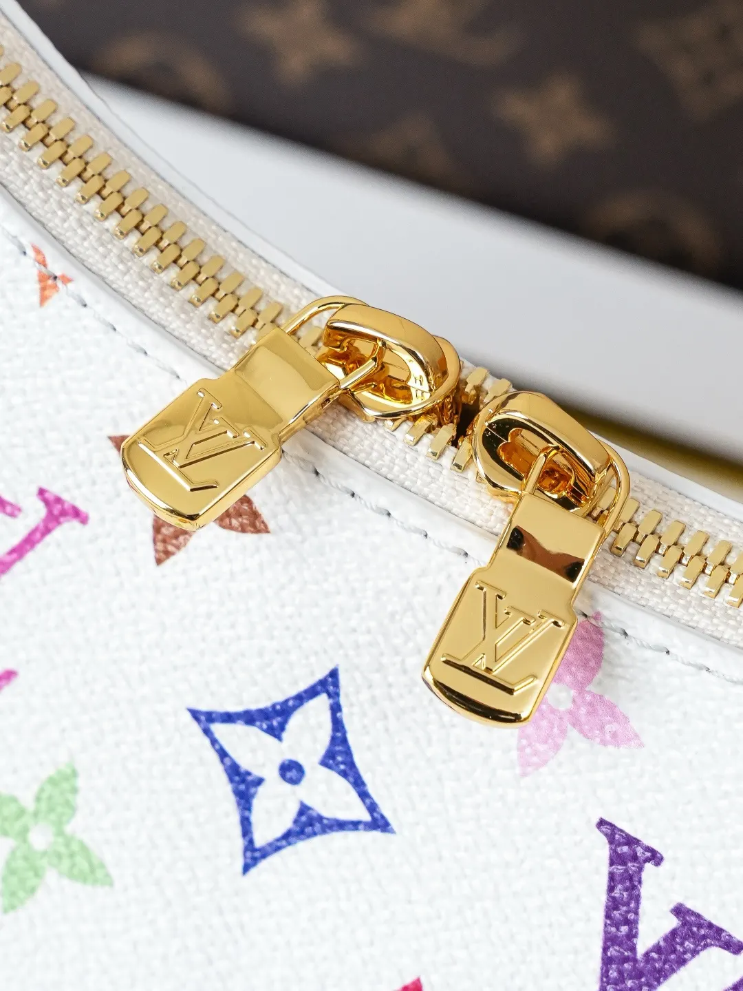 Louis Vuitton Chain Bag Canvas