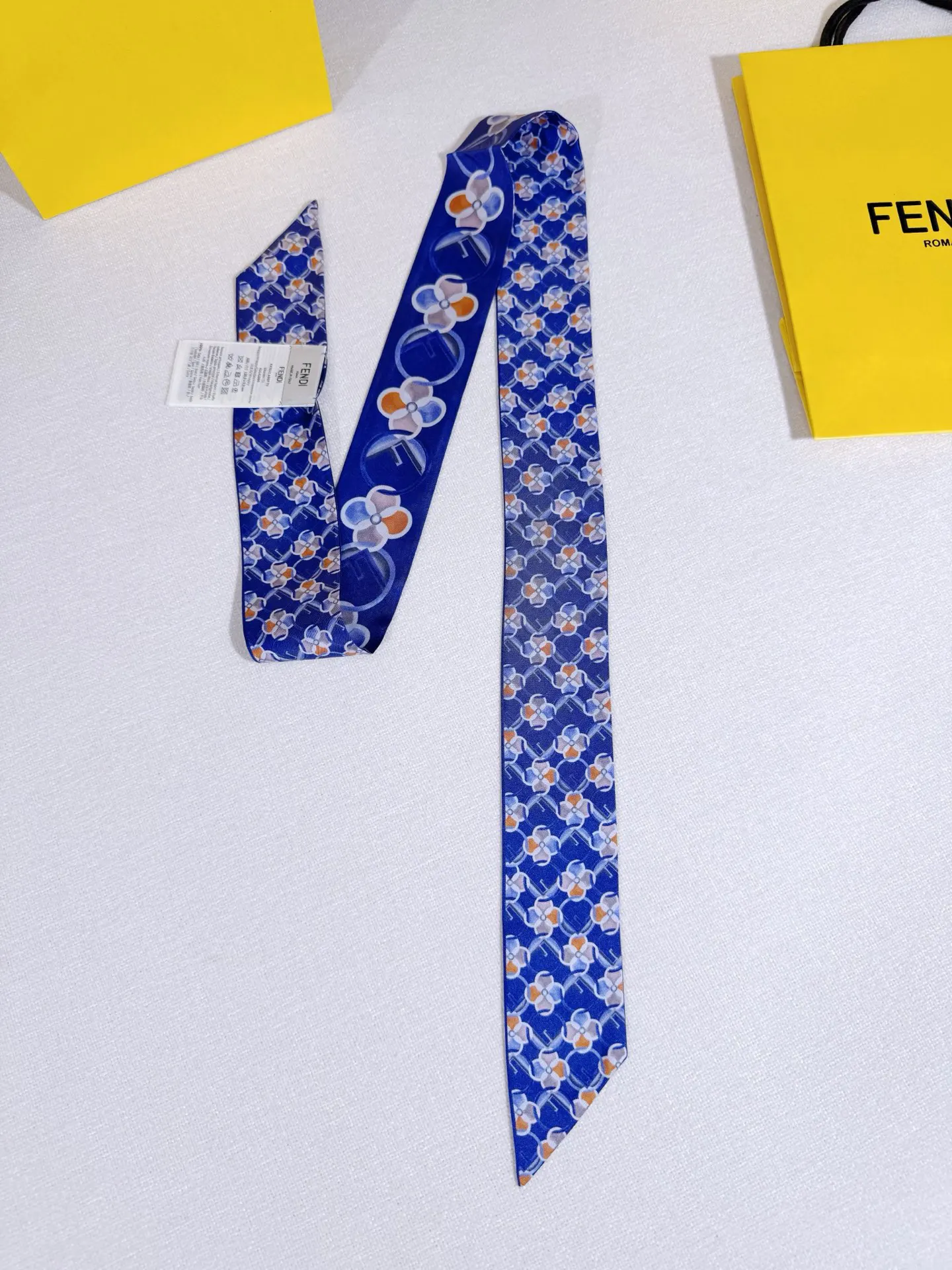 Fendi 蓝色 腰带 通勤百搭款 款2