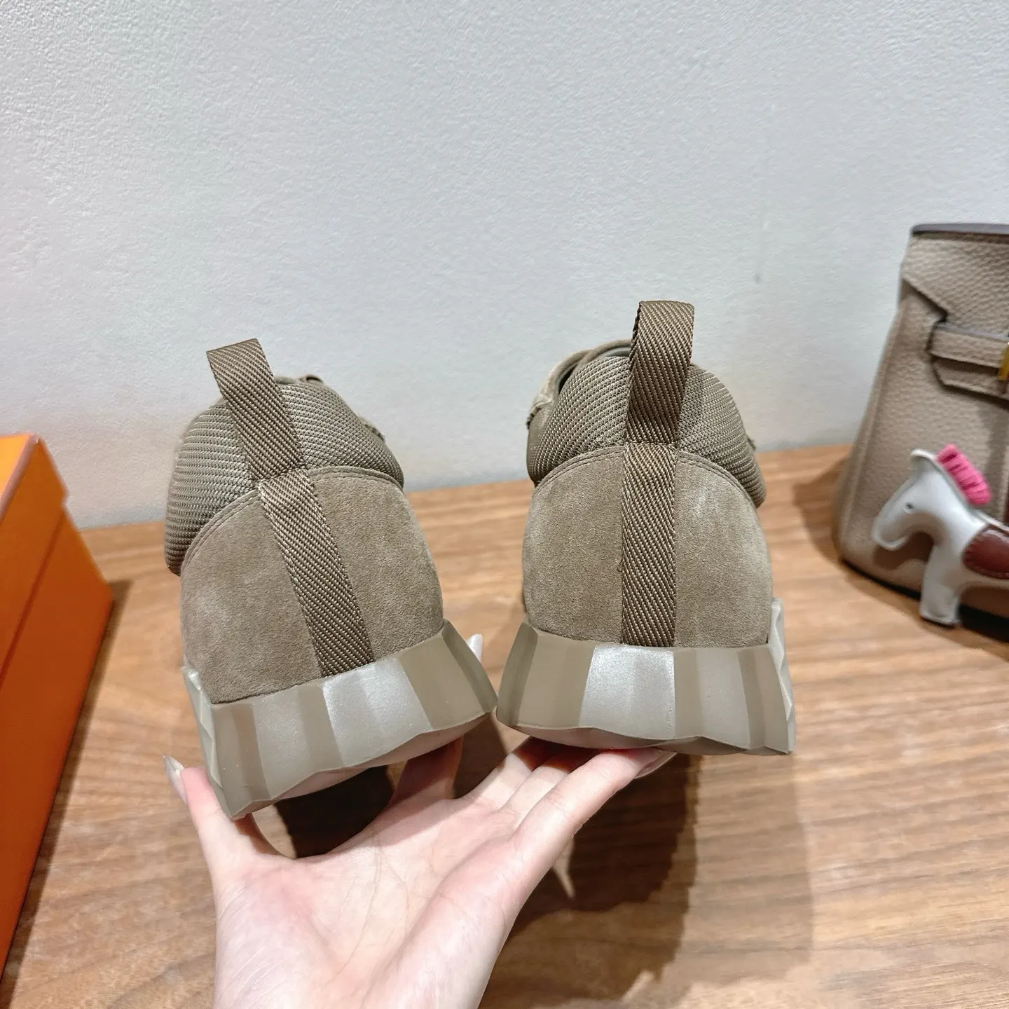 Hermès SS 运动鞋(數字7) Hermès SS 运动鞋(數字7)