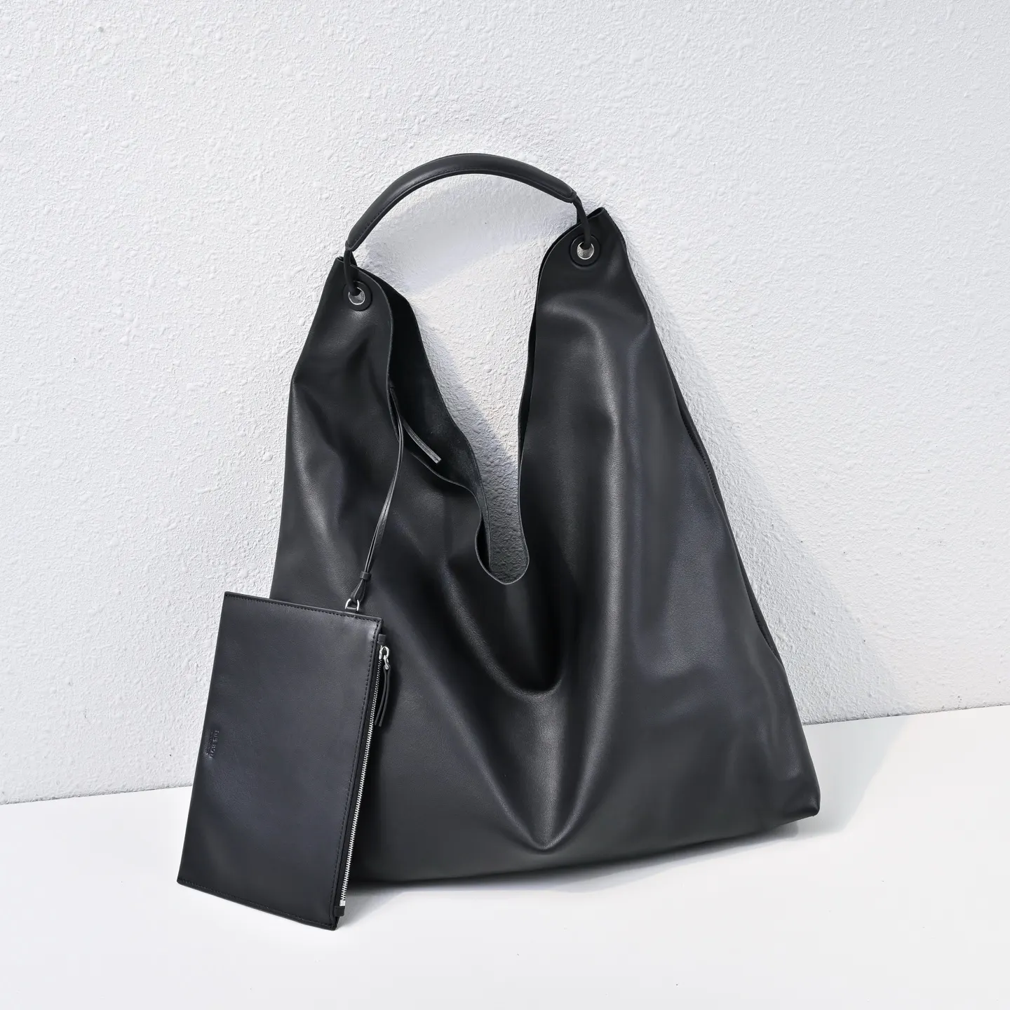 黑色 The Row bindle bag 单肩包 轻 日常单肩背款