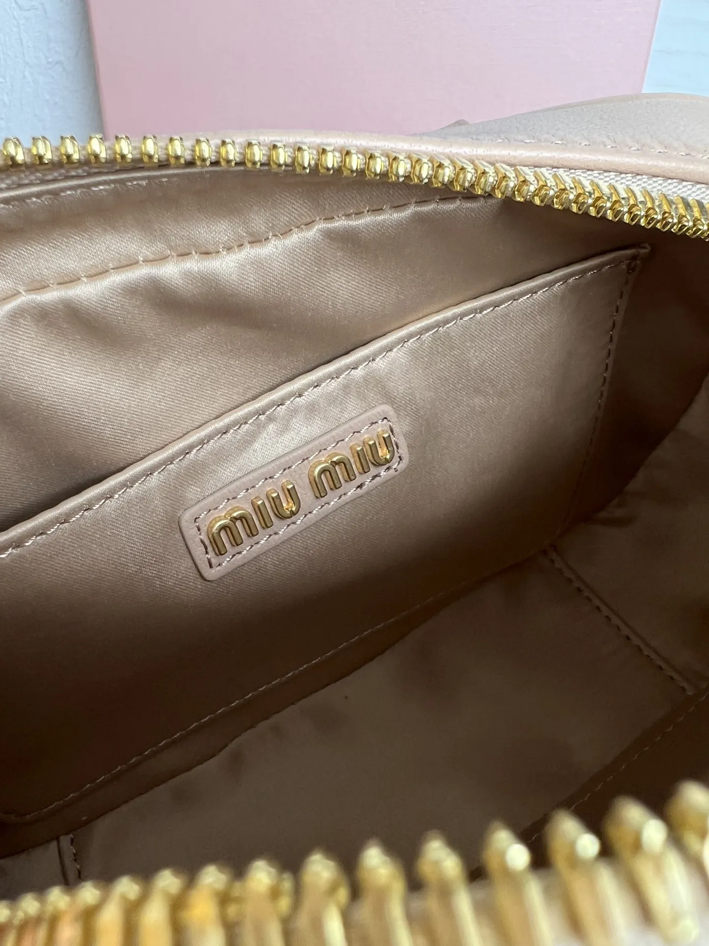 Crossbody Bag Lightweight Image 9 Crossbody Bag Lightweight Image 9