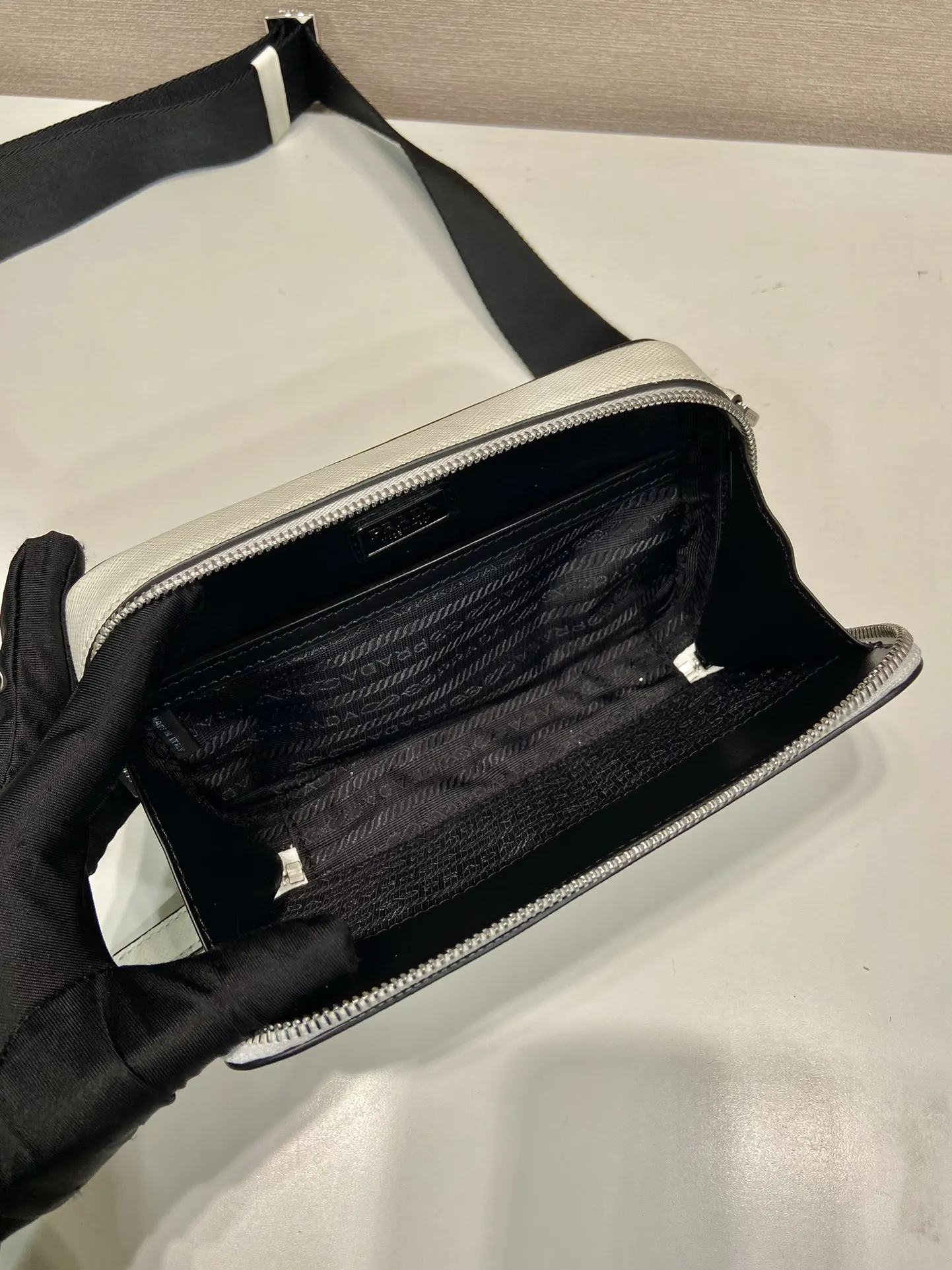 Crossbody Bag Lightweight Image 9 Crossbody Bag Lightweight Image 9