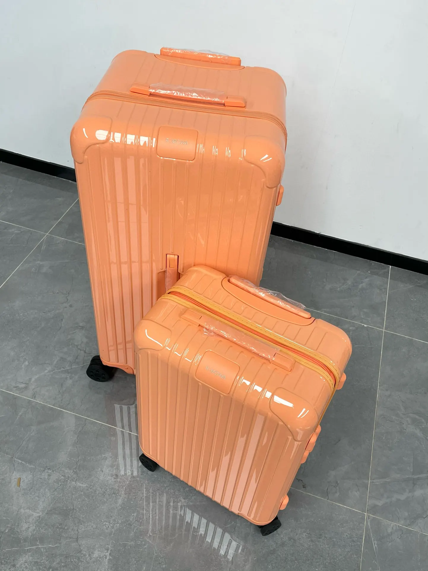 橙色 假日橙色 行李箱 旅行拉杆款 轻便出行款