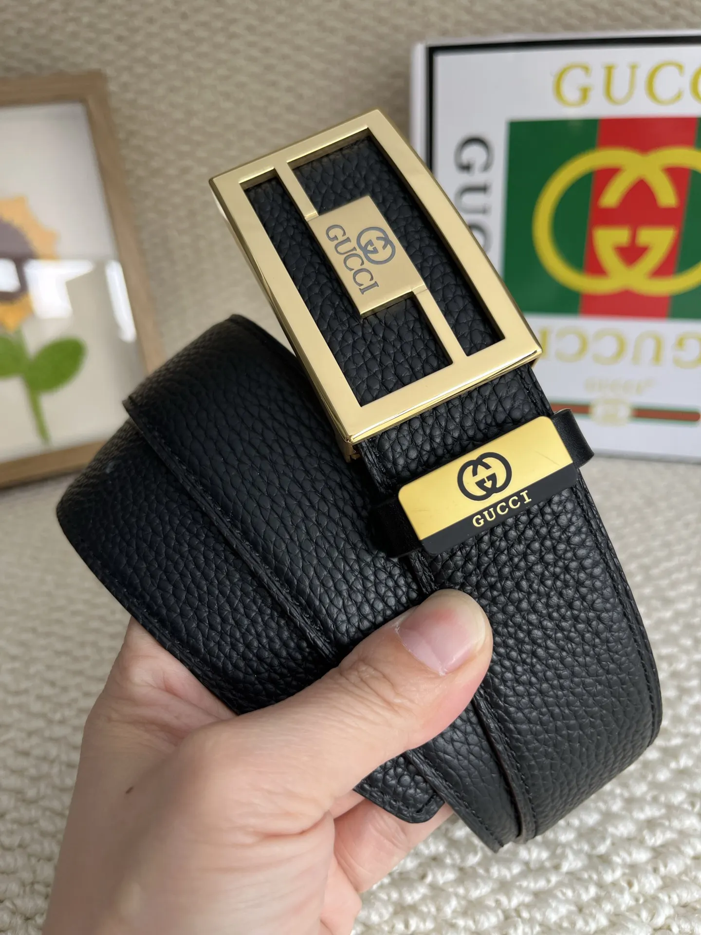Gucci 双G扣牛皮腰带