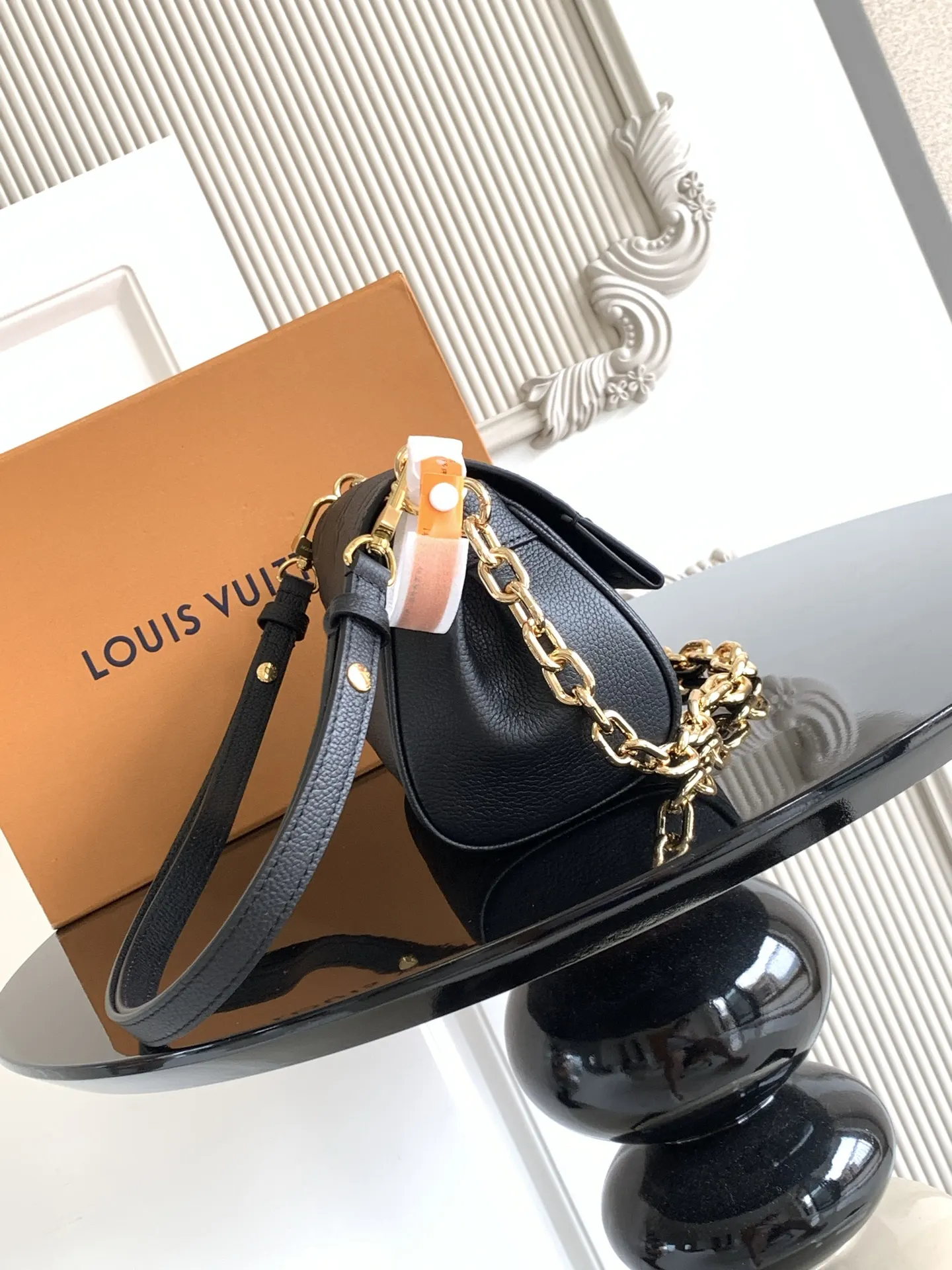 Chain Bag Classic Leather