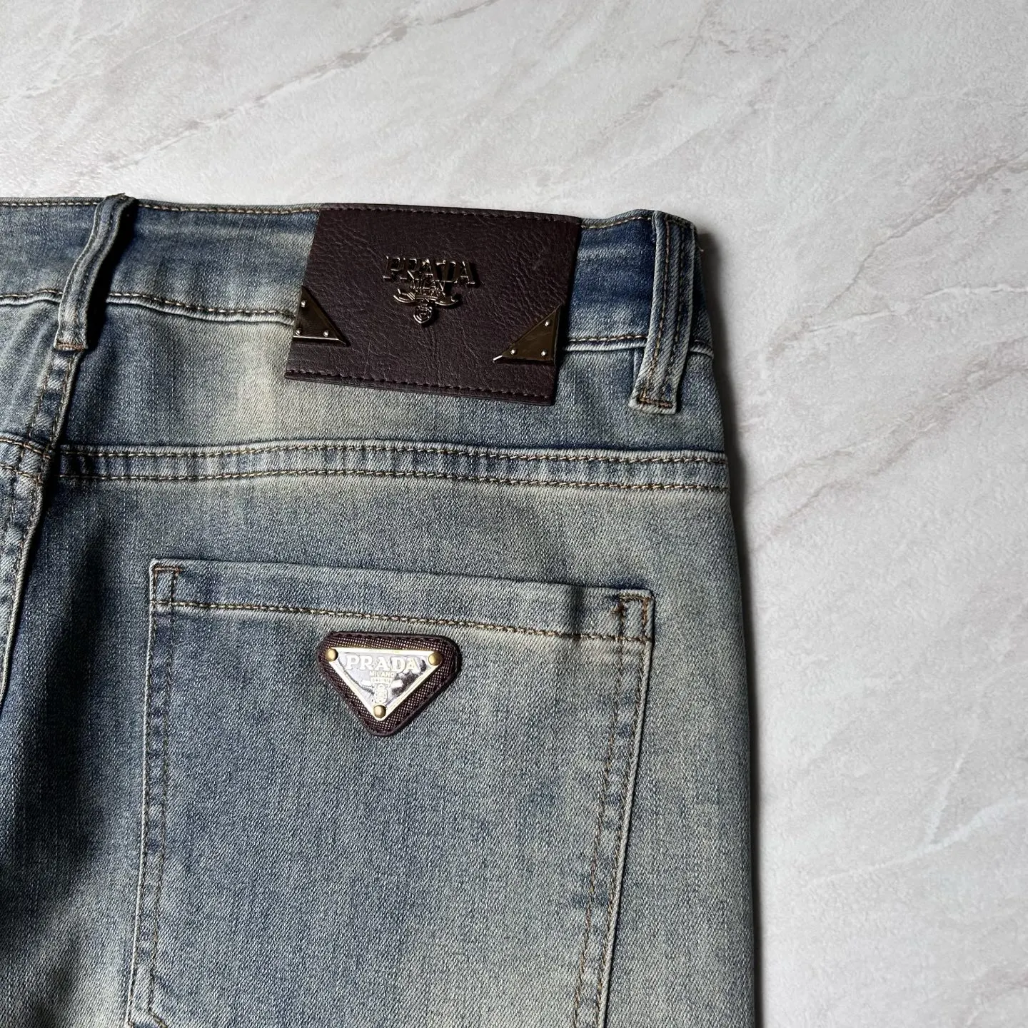 Prada 牛仔裤 休闲宽松 裤子