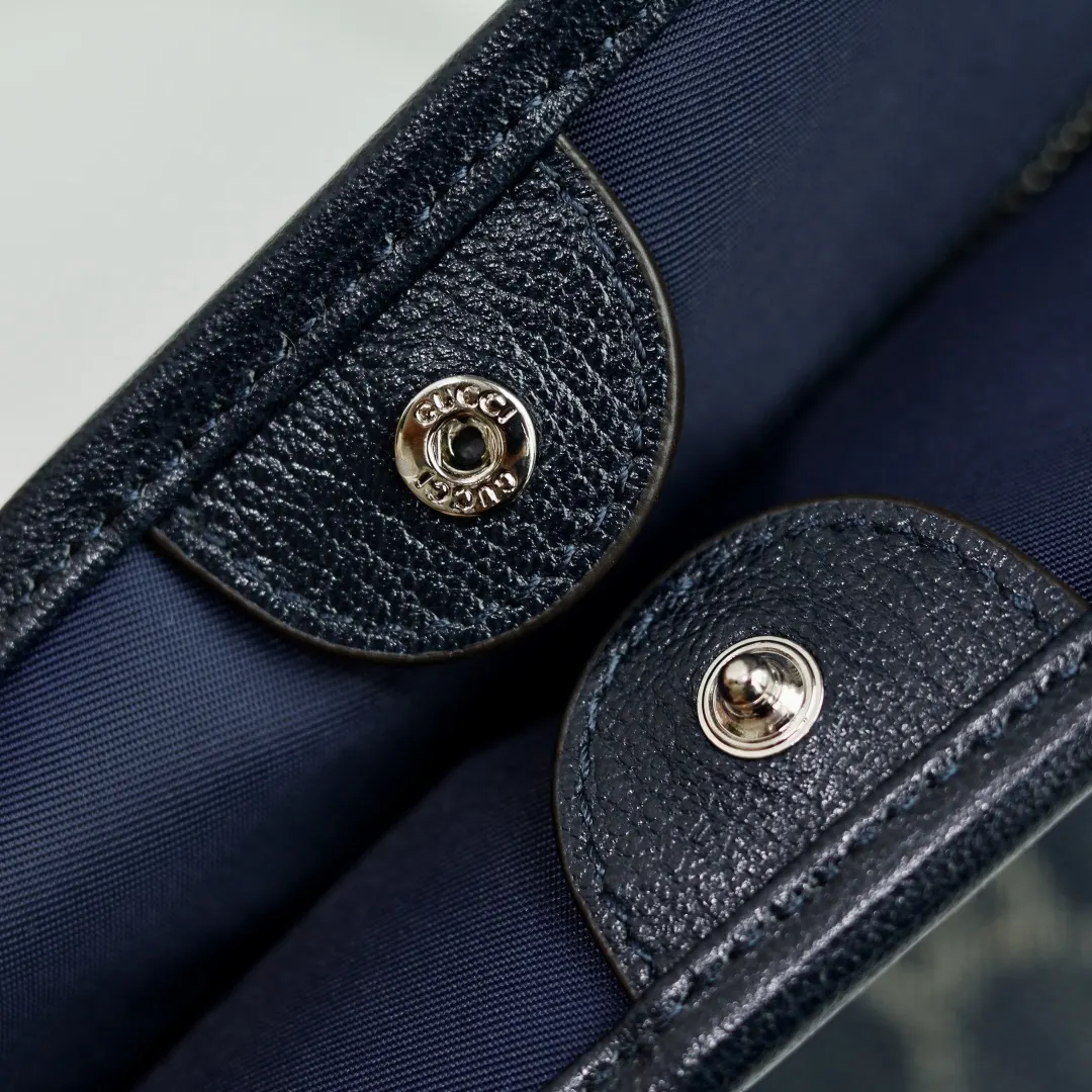 Gucci 牛仔 GG牛仔布为精致廓形增添品牌标志性元素 托特包 大容量托特款