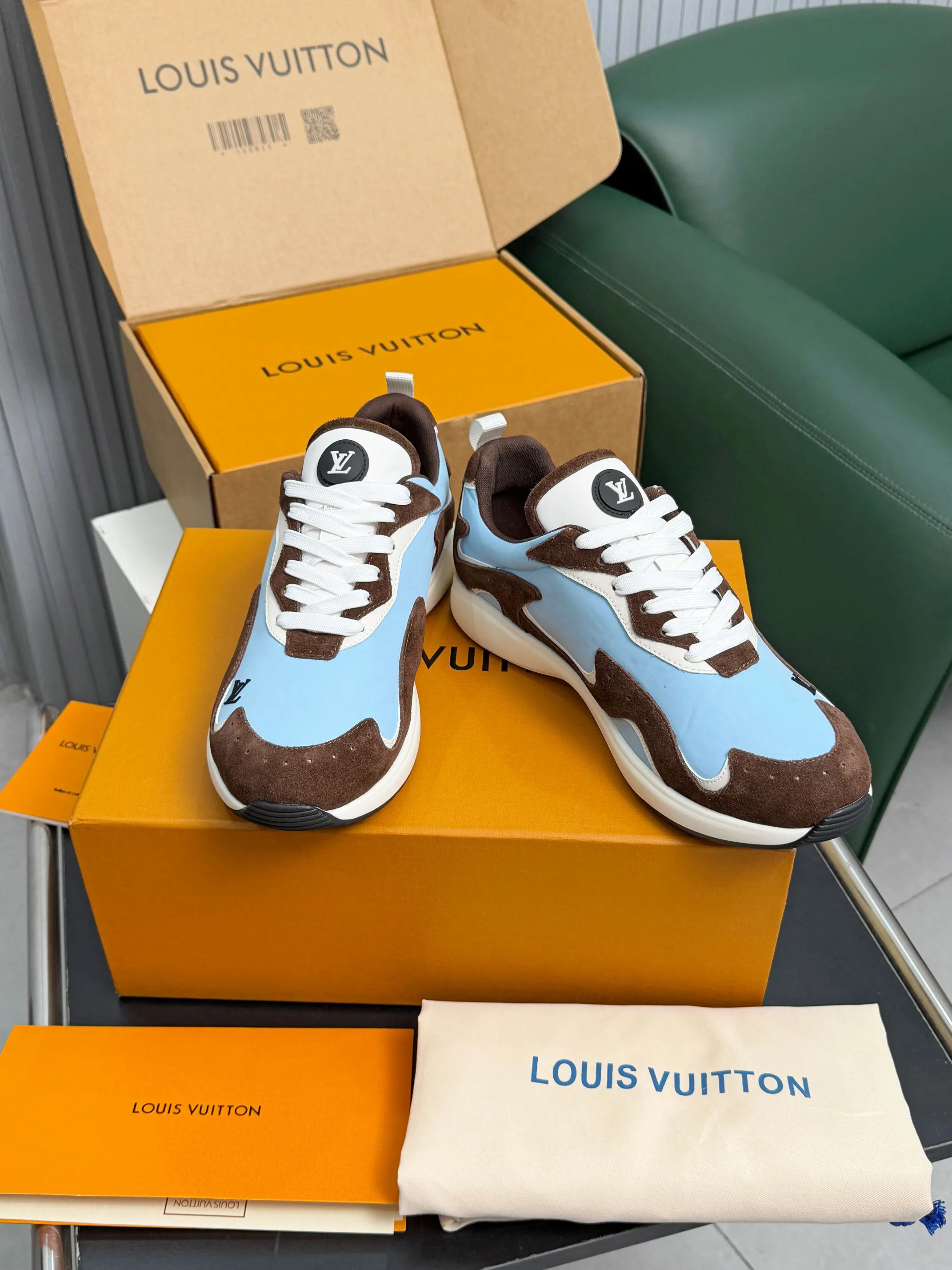Louis Vuitton 运动鞋