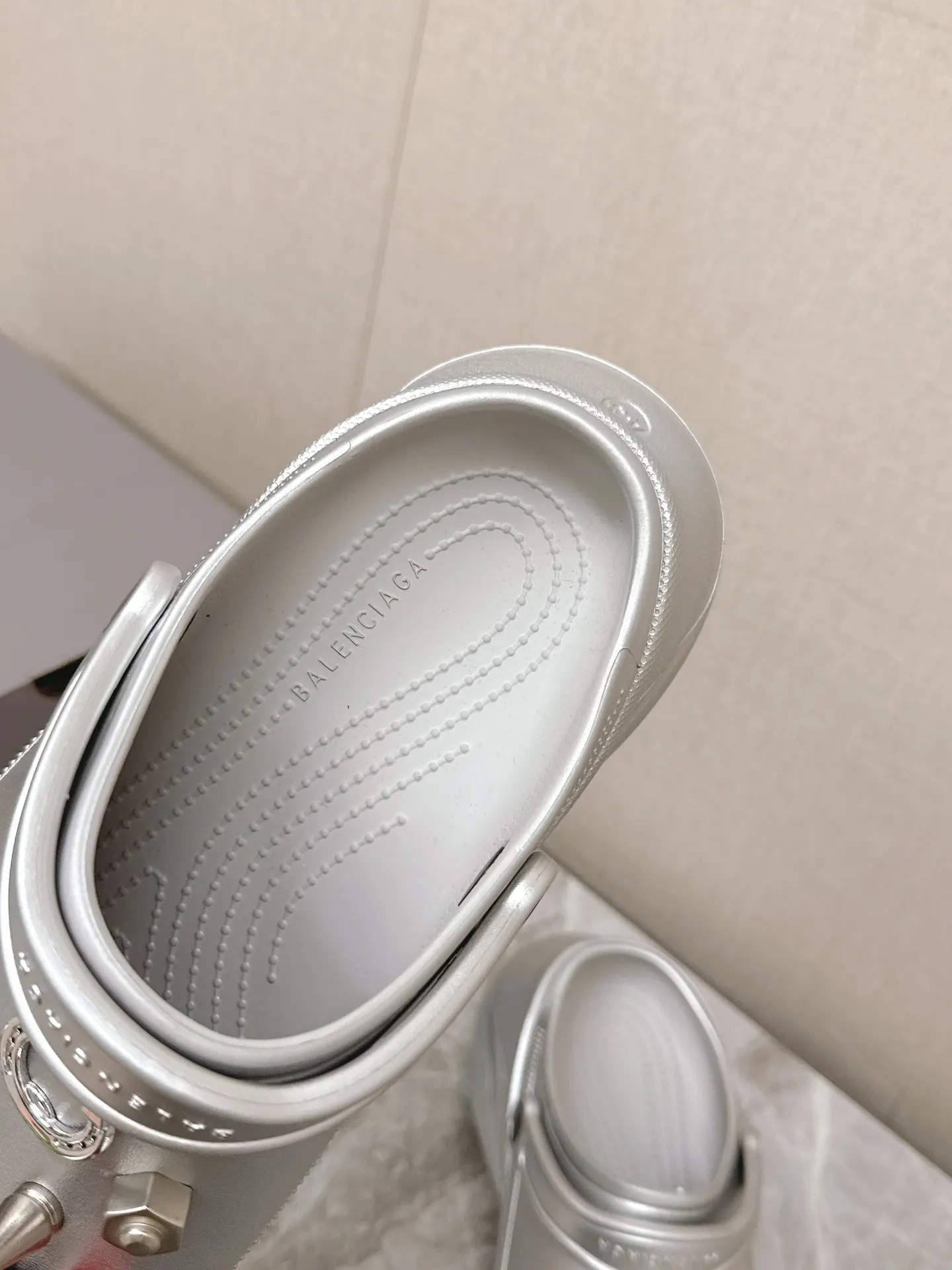 Balenciaga 金扣 运动鞋