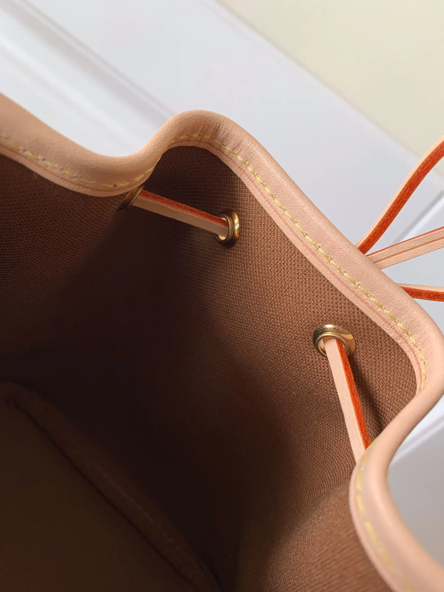 Louis Vuitton Bucket Bag Casual