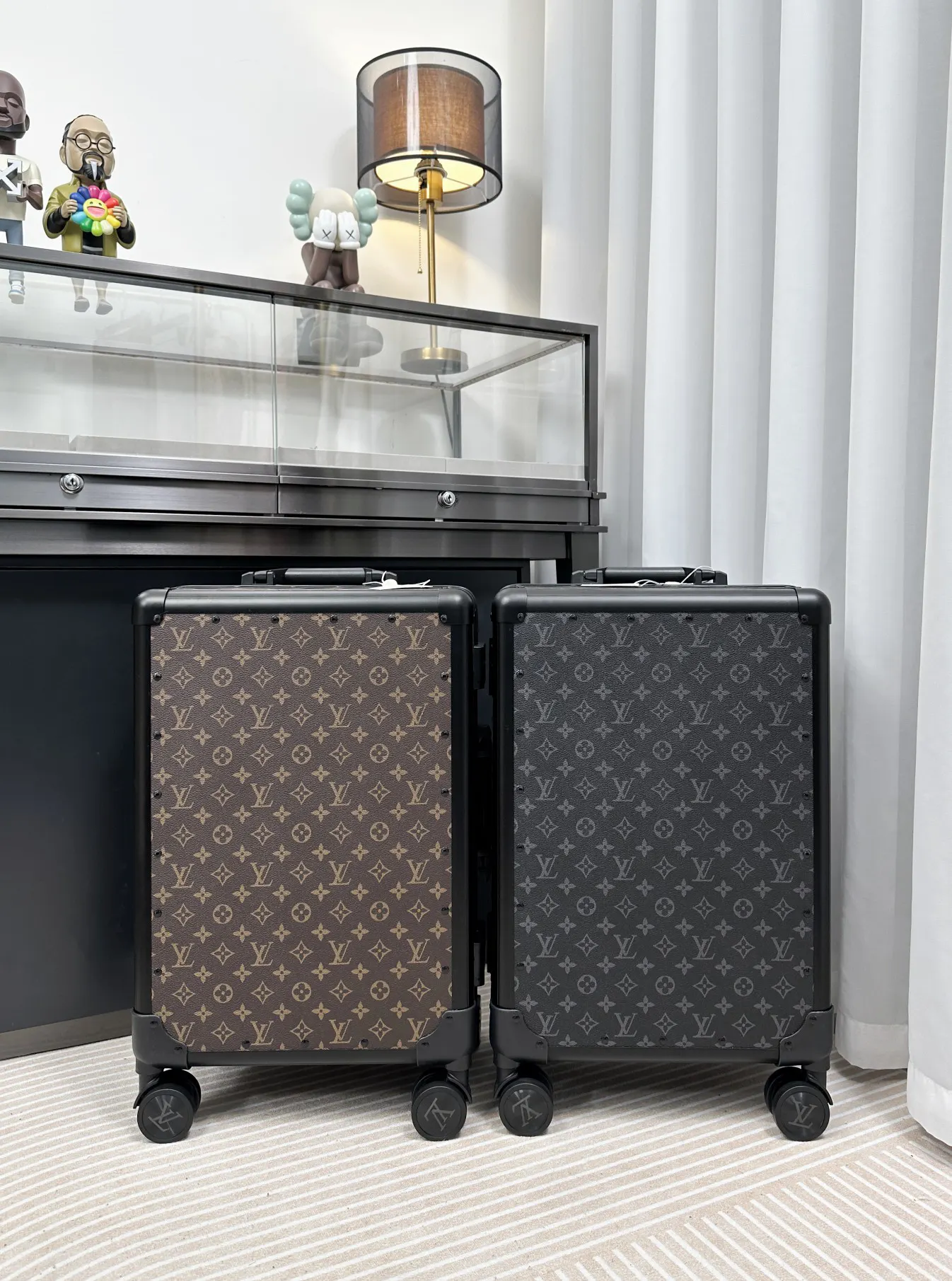 Black Monogram Suitcase Travel Lightweight Classic Image 9 Black Monogram Suitcase Travel Lightweight Classic Image 9