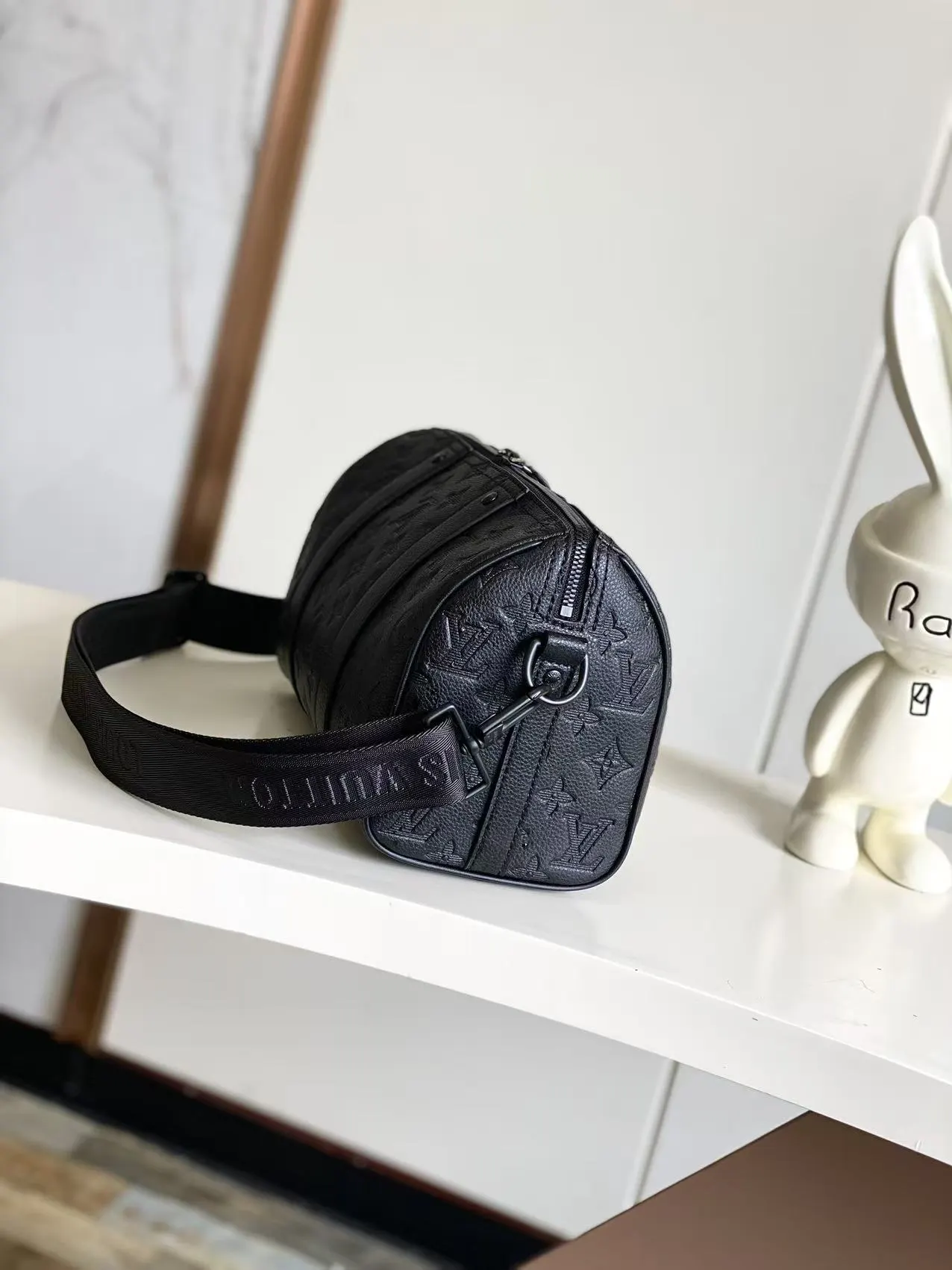 Louis Vuitton M26750 Monogram 手提包