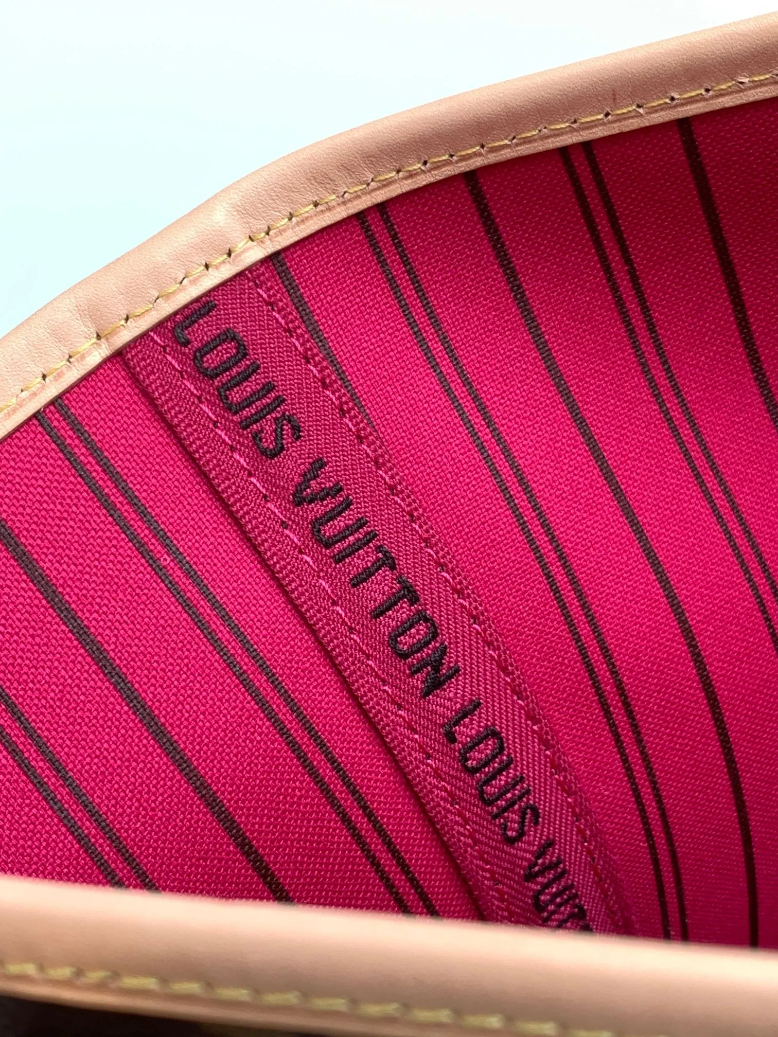 Neverfull 牛皮 托特包 大容量托特款(數字9) Neverfull 牛皮 托特包 大容量托特款(數字9)