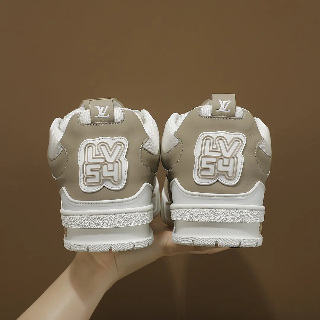 Louis Vuitton 运动鞋