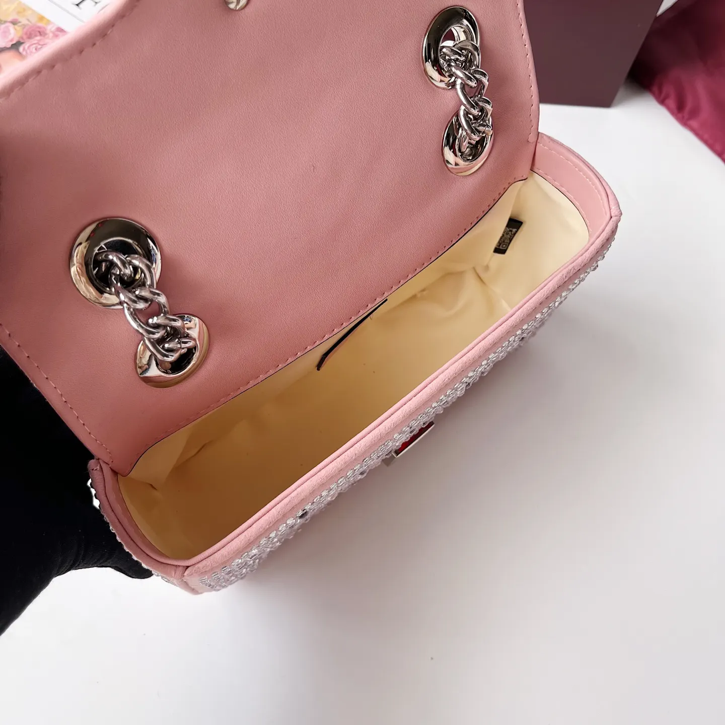 Gucci Marmont 絎縫皮革鏈條包 單肩斜挎