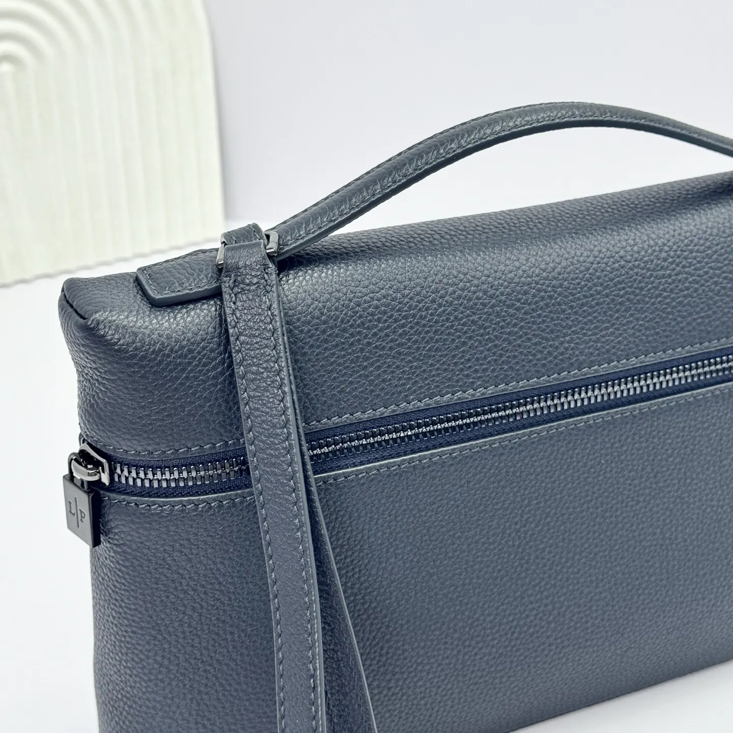 牛皮 Loro piana 诺悠翩雅 Extra 手拿包 精致手拿款