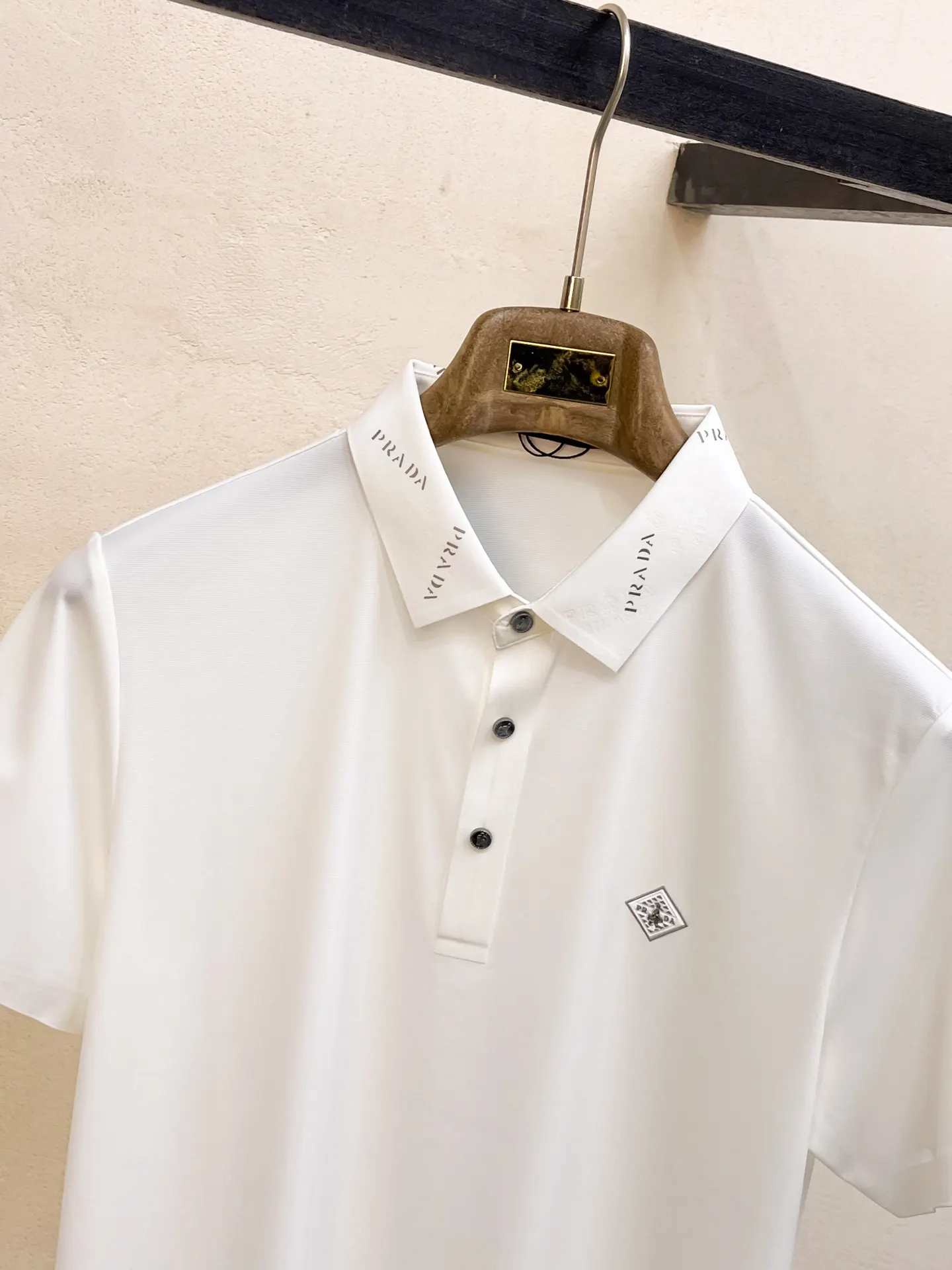 Prada Polo衫