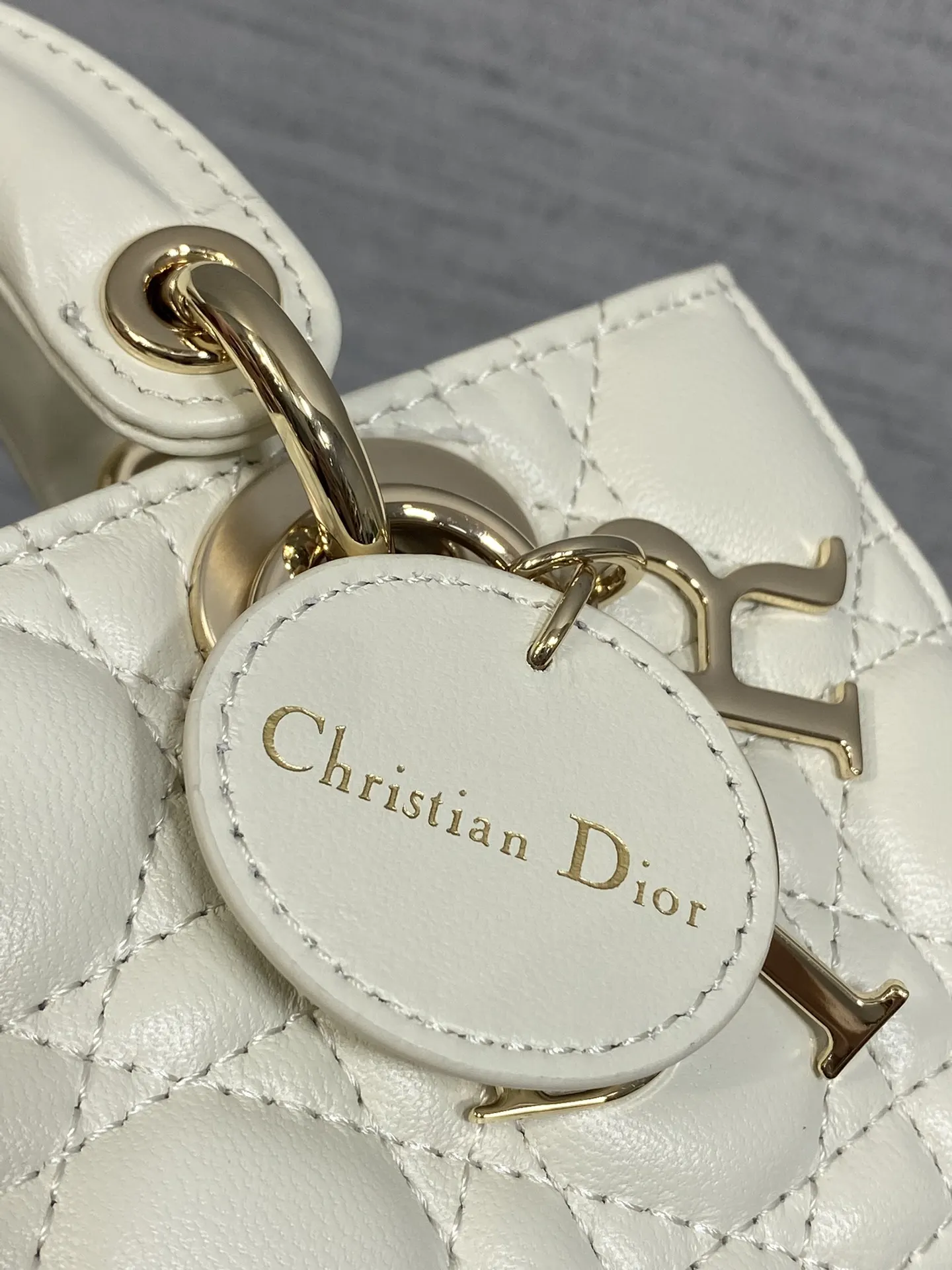 Dior 羊皮 进口 羊皮横款戴妃包 内里 羊筋D joy 手提包 通勤手提款