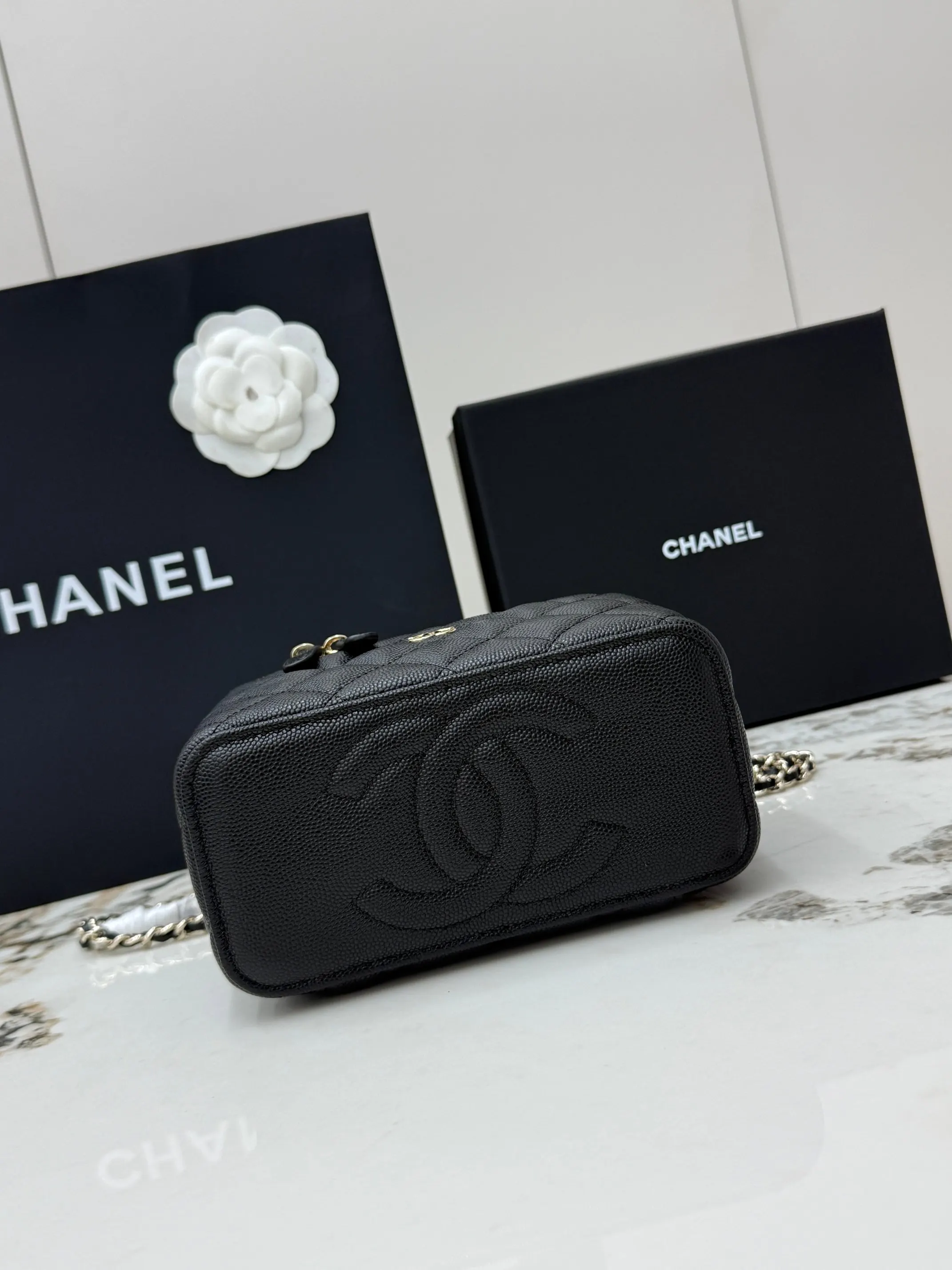 Chanel Gold Chain Bag Leather