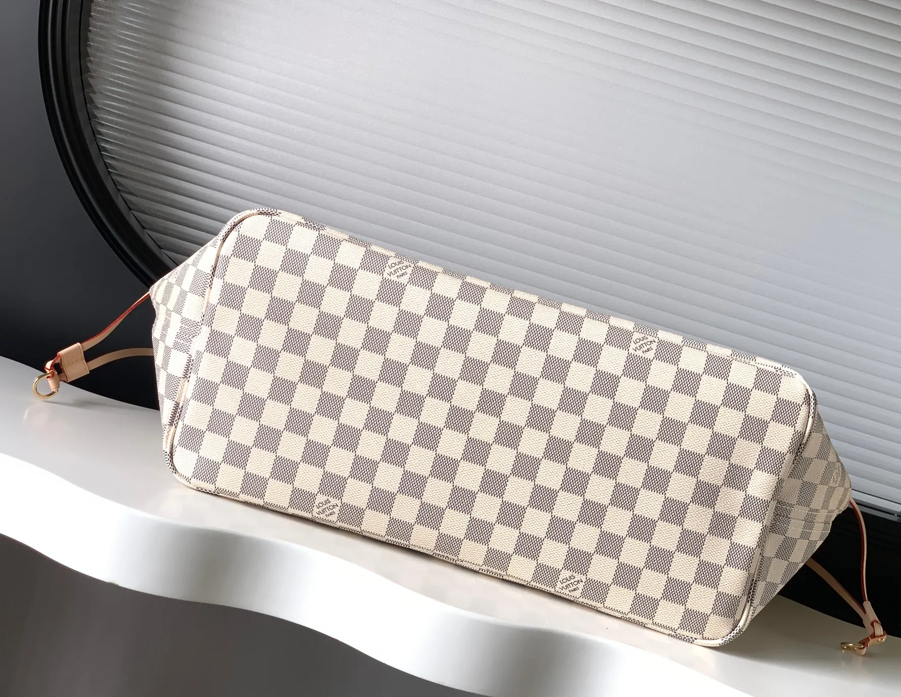 Louis Vuitton Clutch Bag Canvas